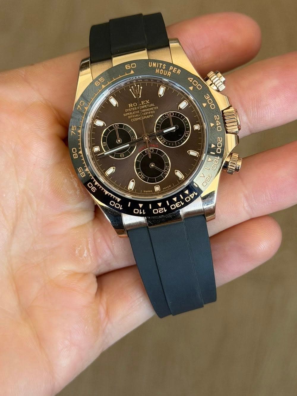 May be an image of wrist watch and text that says '60 55 حمار W RO EX 70 75 夏 80 85 90 UNITS HOUR PER MICI ی aso 140 02 ก ει EL い οι 0 0'
