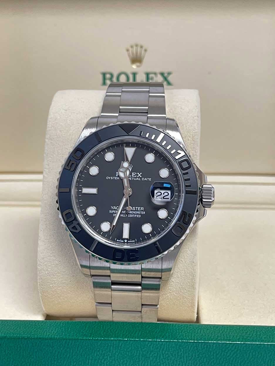May be an image of wrist watch and text that says 'ROT ROLEX EX 1 OYSTER EX ETUAL DATE 22 (យ YAC NE -1 1 ASTER YAC SUPER SUPER IVEC RONOMETER METER ER LALLY CERTIFED CERTIFIED…