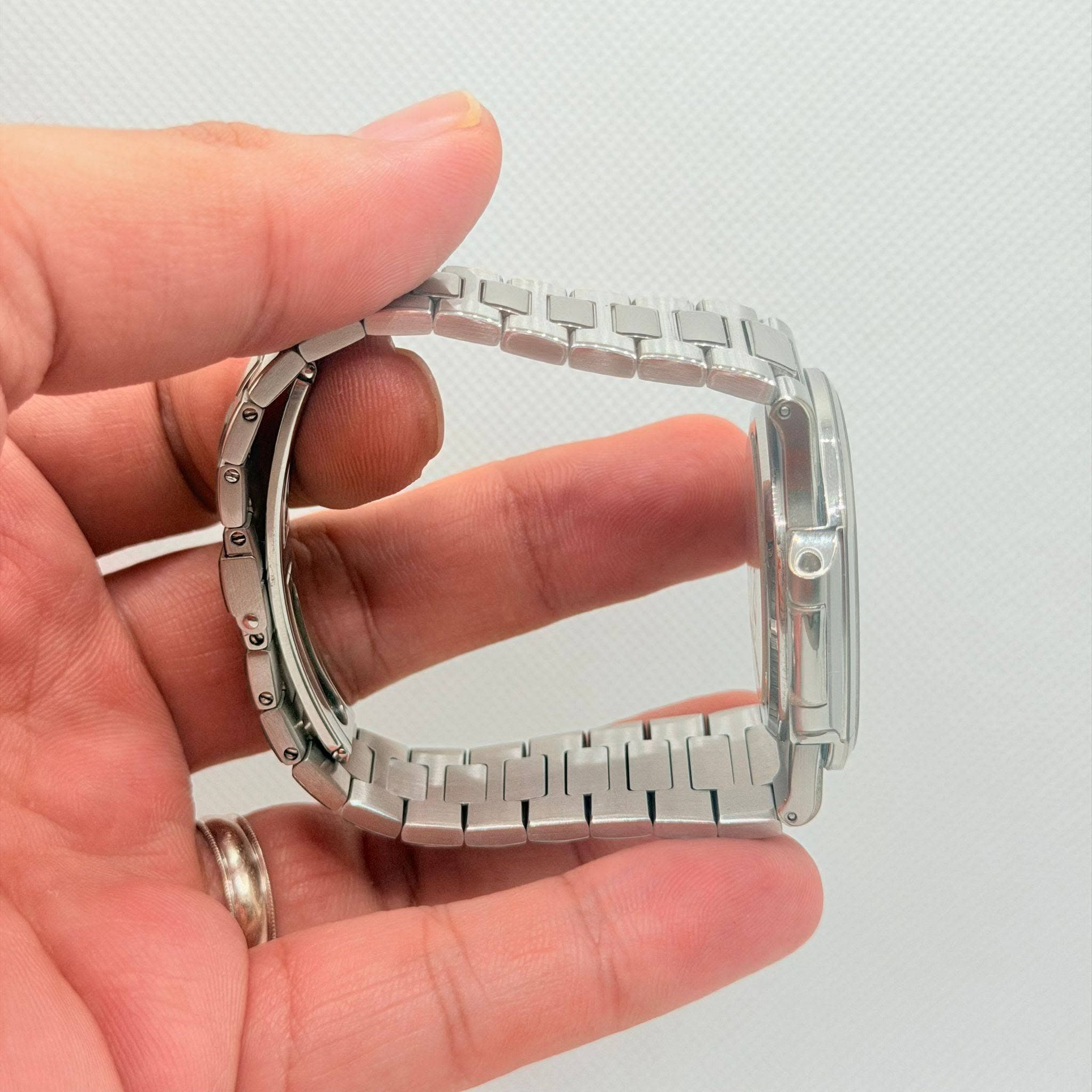 May be an image of digital watch