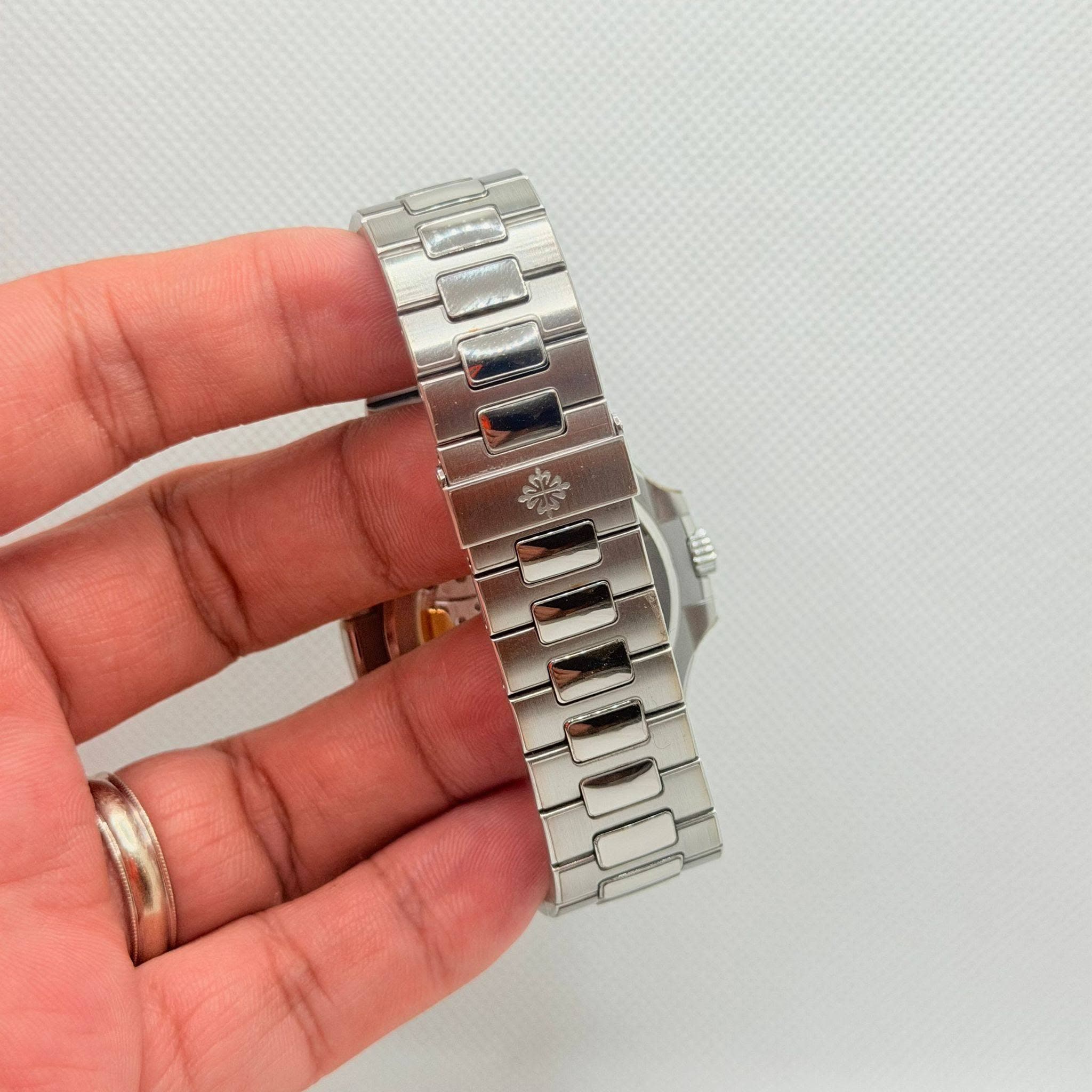 Patek Philippe Nautilus, photo 6