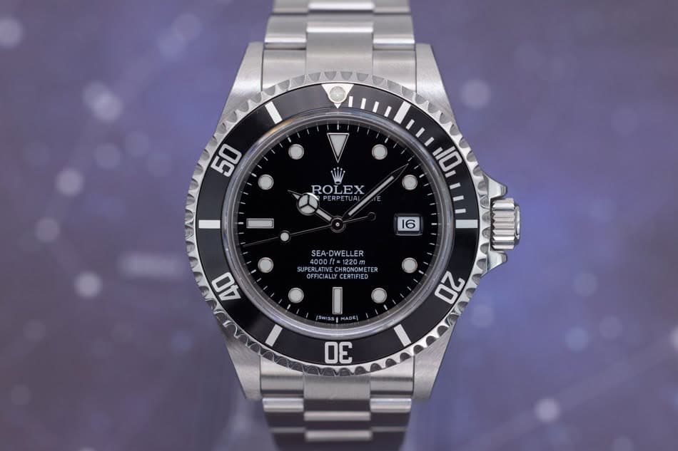 May be an image of wrist watch and text that says '50 ROLEX OPE PERPETUAL UA 10 。 16 SEA-DWELLER ER SEA-DW 4000ft=1220m 1220m 000ft= SUPERLATINE.CHRONOMETER OFFIC ATIVE.C ECHRO…