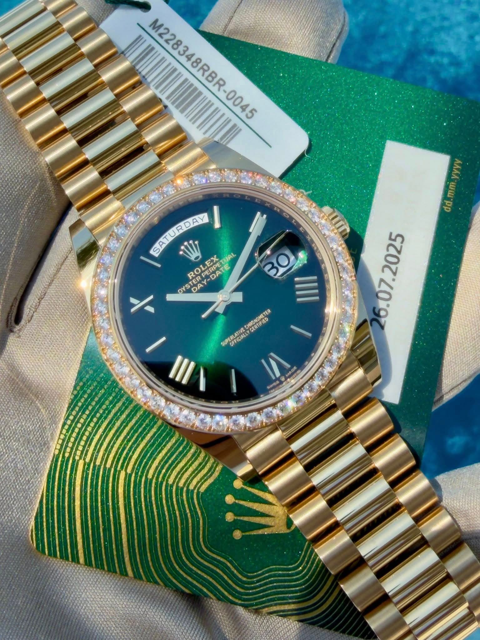 May be an image of wrist watch and text that says 'M228348RBR- yyYY mm dd. SATURDA W EX RPERPET ERPE -DA R SA ROL DAY-DAT ROLEX TER TERP DA 3O IIII X CERCNGNETER GERTFTIER…