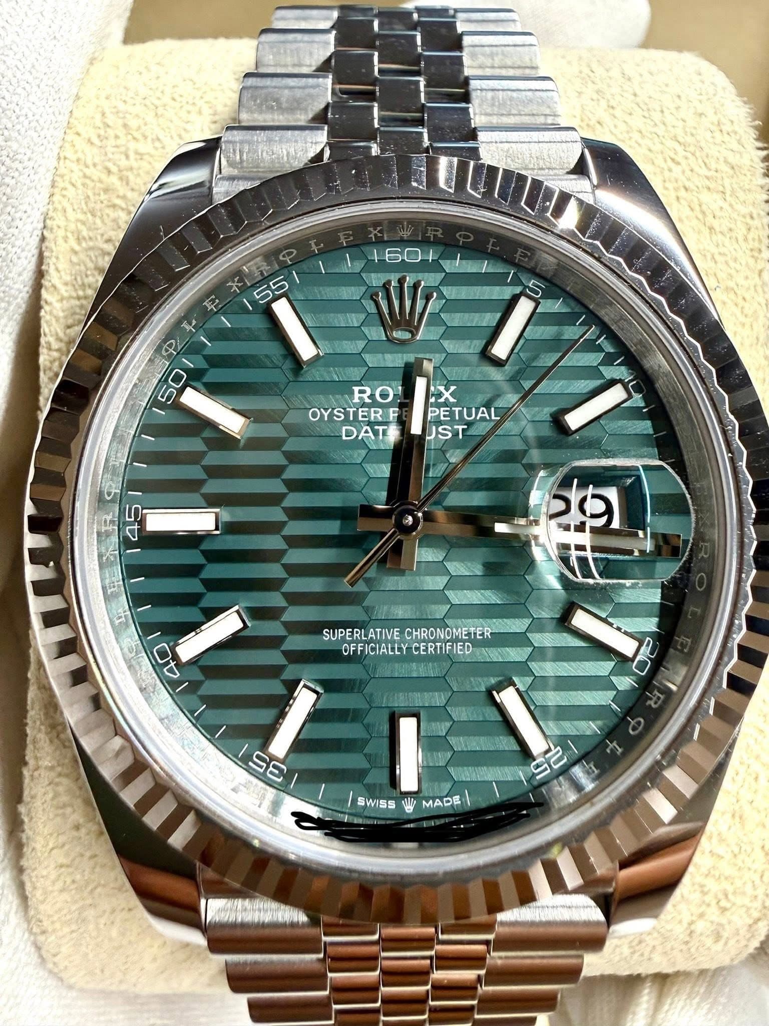 May be an image of wrist watch and text that says '160| メ 早 源 55 န့- ዋ 50 /A ROLX X WRO RO OYSTERF OYSTERFEPETUA PE PE PETUAL DATHUST DAT UST 5t 15 45 포로 부 40 ২তা…