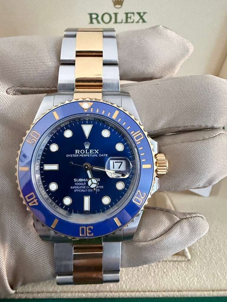 May be an image of wrist watch and text that says 'ROLEX 50 E XRO ROLEX EX OYSTER PERPE RP OYSTERPERPETUAL OYSTERPERPETUALDATE ETUAL DATE 17 10 แพก SUBMA 1000f 1000/ SUPERLANIVE…
