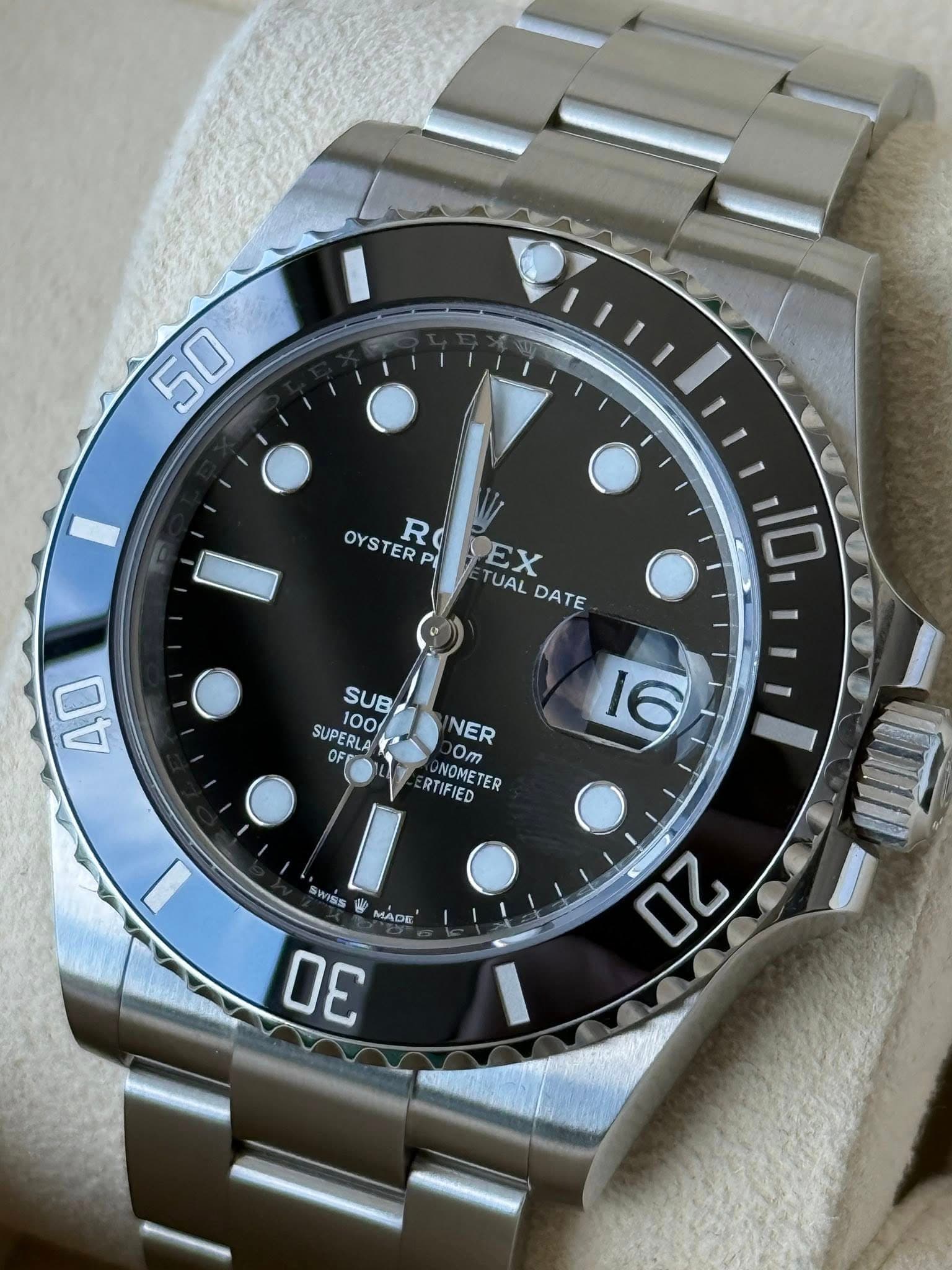 May be an image of wrist watch and text that says '50 OYSTERPI OYSTER ROEX PI RO EX EX TUALDATE- TUAL DATE 10 AO SUB SUPERLA OFF 100 NER RTIFIED ER NOMETER Om 16 I SWISS MADE 30…