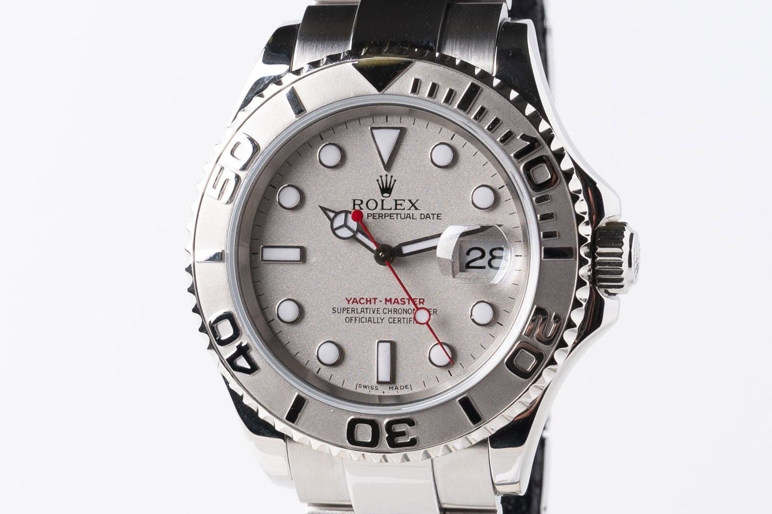 May be an image of wrist watch and text that says '50 W ROLEX PERPETUAL DATE o O 28 YACHT MASTER SUPERLATIVE YACHT-MASTER CHRONG ER OFFICIALLY CERTIFA II EI 吉 40 I /SWISS HADE| ε 3…