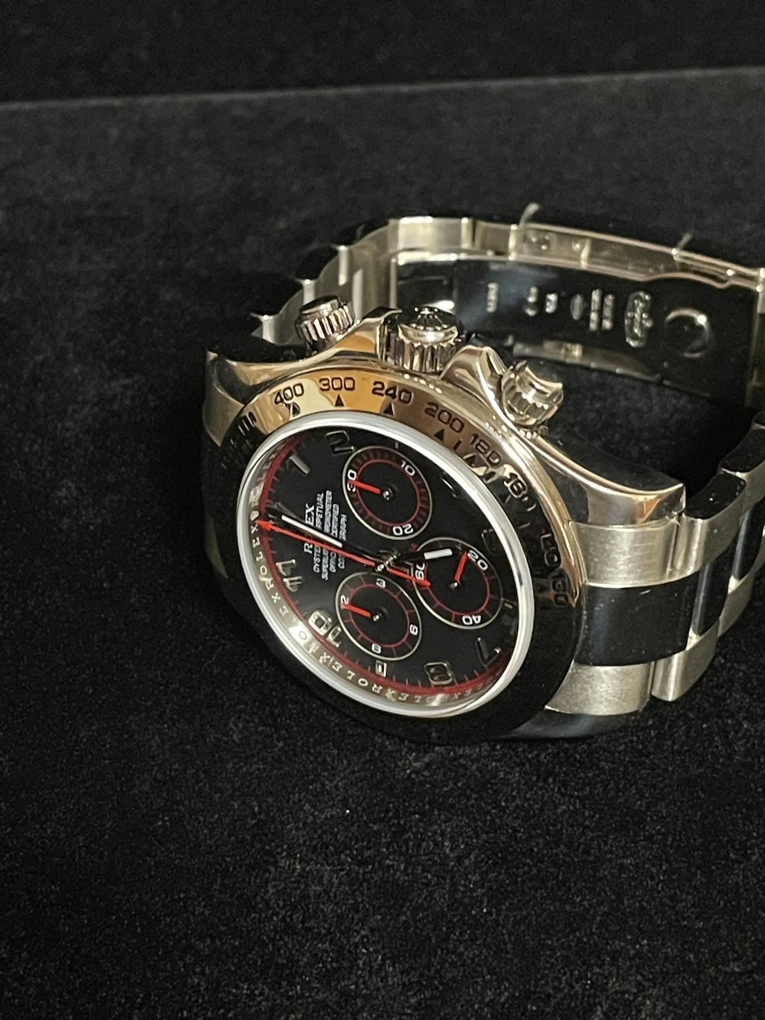 May be an image of wrist watch and text that says ' a 10 O 16 ០ន O ESTUA ዚ ARAPH தു MONGNETER ፓር STE রত ทา SUPERL 2 O سا ピュ 5 3 20 2C m 00 8 0 치'
