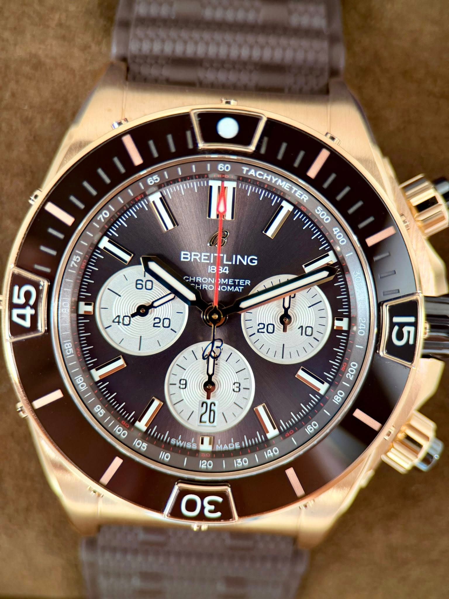 May be an image of wrist watch and text that says '65 70 ישיייויים GK KEL BREILING LING BREIT 1834 183 CHRON CHRONOMETER METER HRO JOMAT 60 石 45 60 TACHY TI nprarpup TACHYMETE…