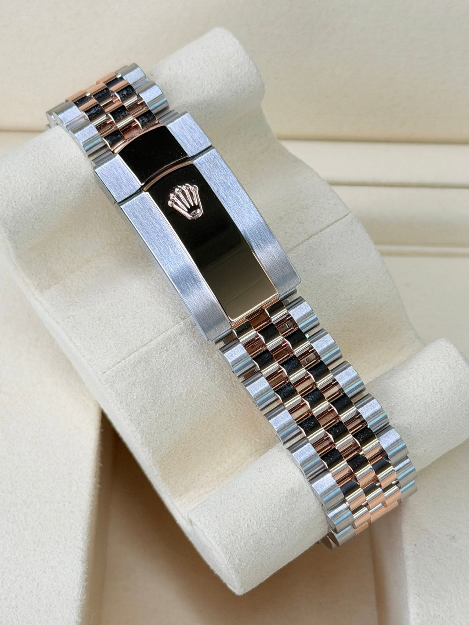 May be an image of jewelry