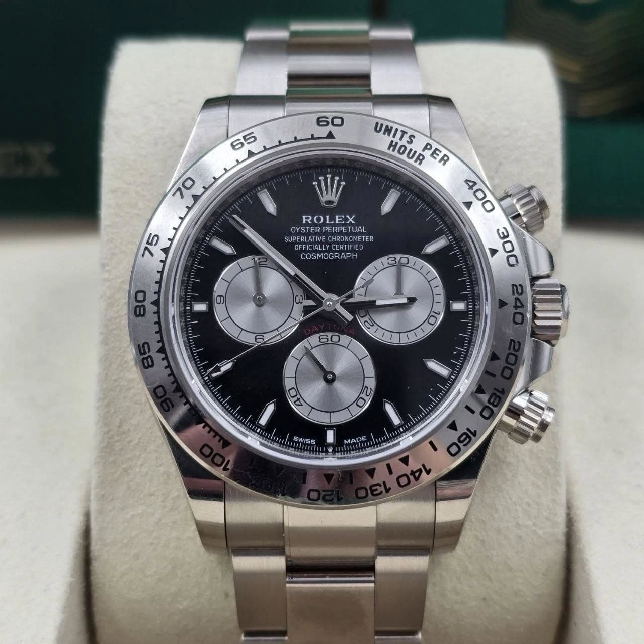 May be an image of wrist watch and text that says '60 65 70 UNITS HOUR UNITSPER ER ROLEX CTS ERPERPETUAL SUPER SUPERLA PE ERLATVECHICHCNETER CNCMETER HETER COSMOGRAFH n S IE 10 1 0…