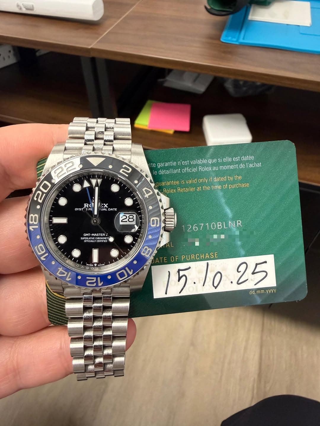 May be an image of wrist watch and text that says '2 es est datée tc tegarantie iest elabie ue elle achat le detaillant atficiel Rolex อน moment guarantee valid onlv dated Ralex…