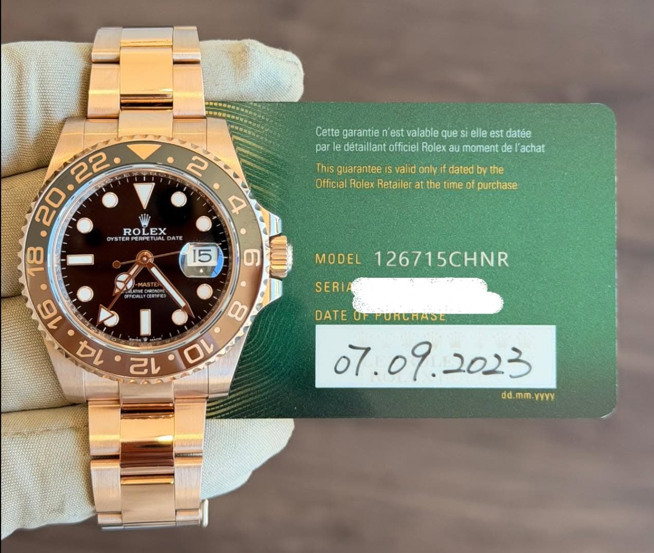May be an image of wrist watch and text that says 'Cette garantie n'est valable que elle est datée par le détaillant officiel Rolex au moment de achat 2 4 ROLEX OYST STERP DATE…