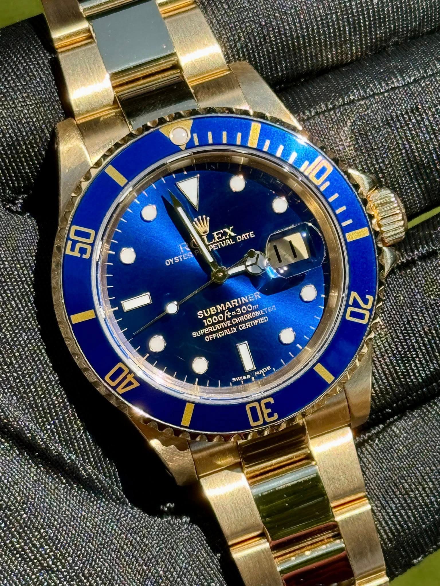 May be an image of wrist watch and text that says 'CEX PETUAL DATE OYSTER TER 50 T11I 1000ft=300m 100D/ECHRONONETER 1000 SUBMARINER 1000t=300m 1300m CHIRONOME CIRONOMET TER…