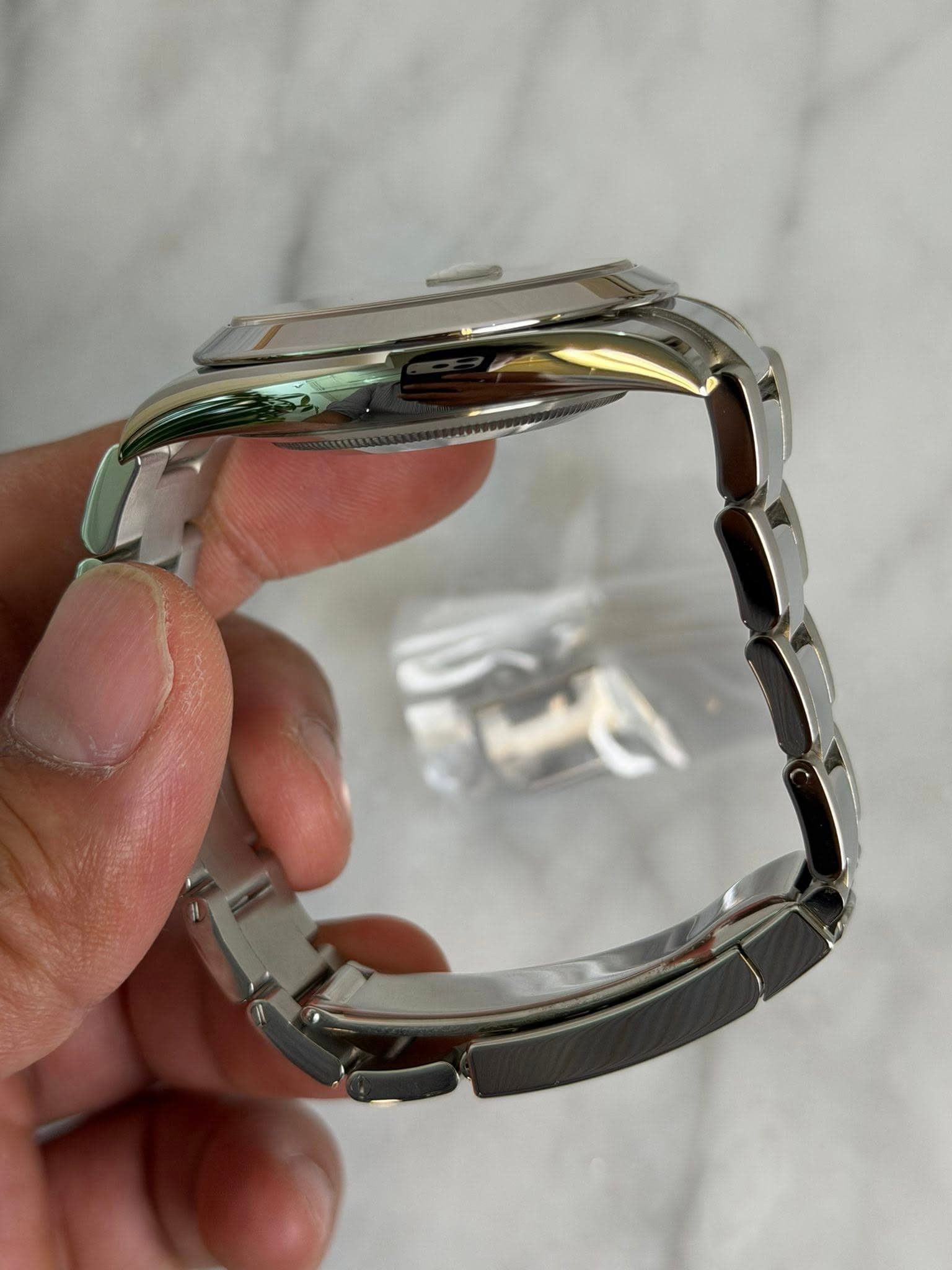 May be an image of digital watch