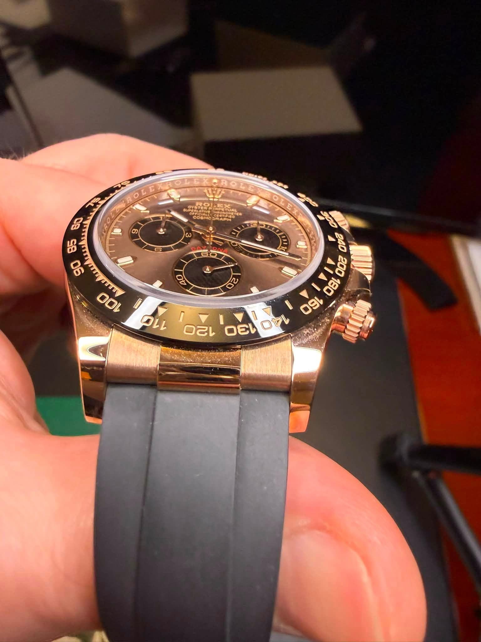 May be an image of wrist watch and text that says 'のな ش Tp 0 60 B0 85 90 A E EN ٥ e و 0 2 0 OOι 2 11L N οεΙ טקם'