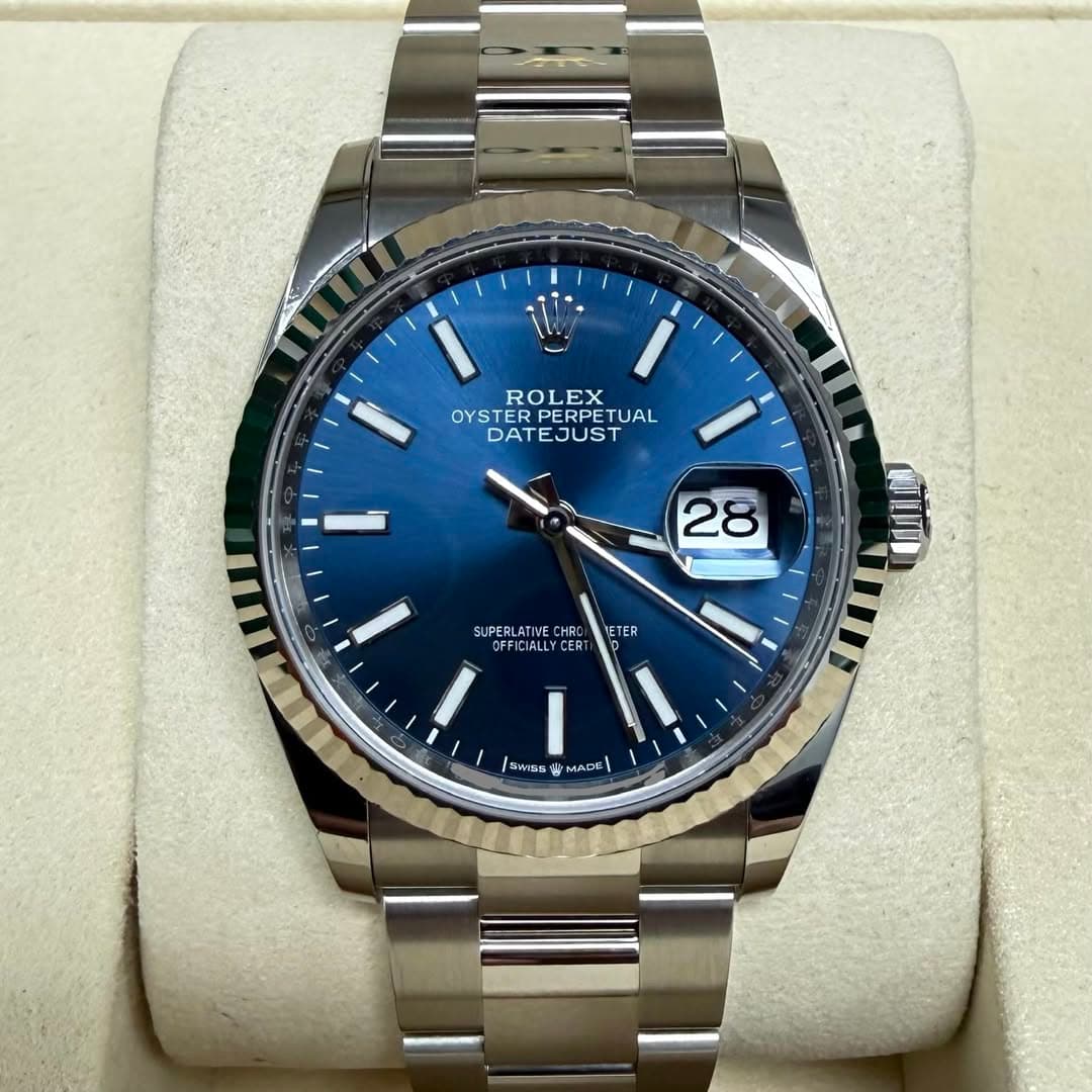 May be an image of wrist watch and text that says 'ROLEX OYSTER OYSTERPERPET PERPETUAL TUAL DATE DATEJUST TEJUST T 28 SUPERL ATV VE HRC CFFICIAL LYCER CER" ETER জংশদ্ধত MI5 小 AwA…