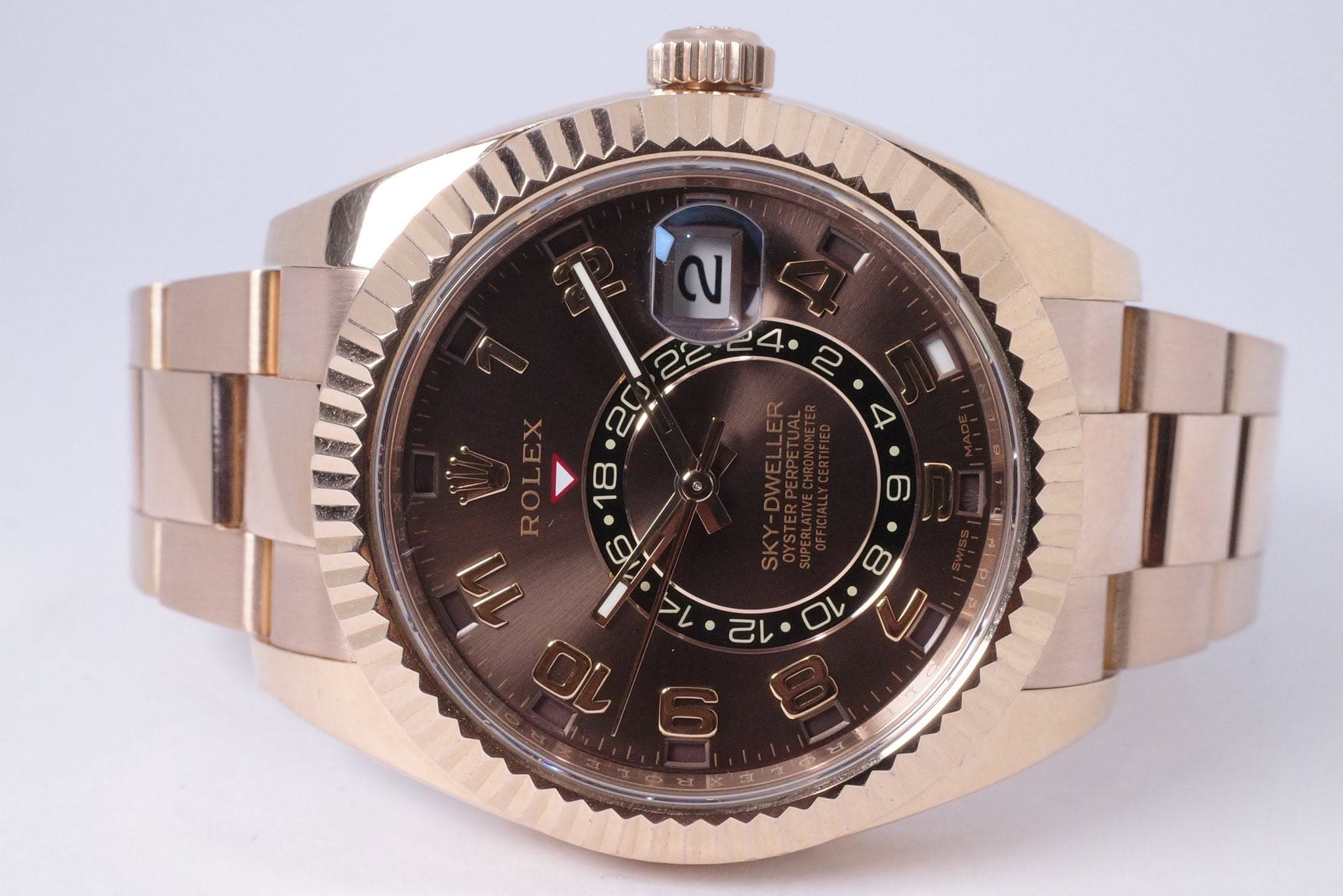 May be an image of wrist watch and text that says 'ν ESPEA.2 20 2 4 ٢ 8 ወ ላን n ل > フレ 己 ロ ထ اه'