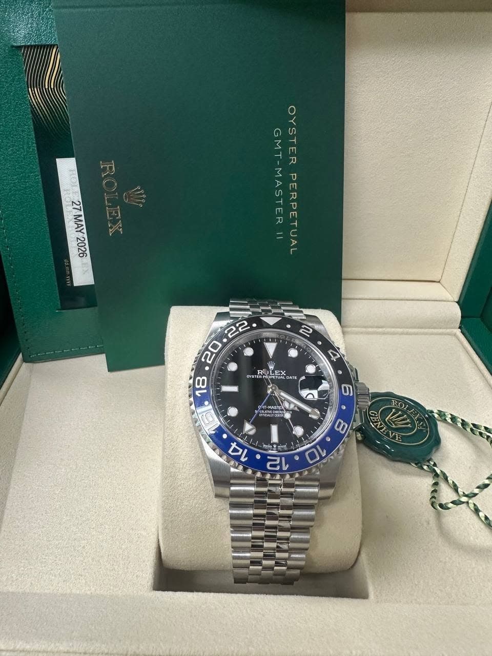 May be an image of wrist watch and text that says '27 227 MAY 2026 OYSTER D 끼 D 지 0 لا ㅍ 2 R WOTERPIOE IL SLEX E LOWTE CAT-MASTC ) EVE'