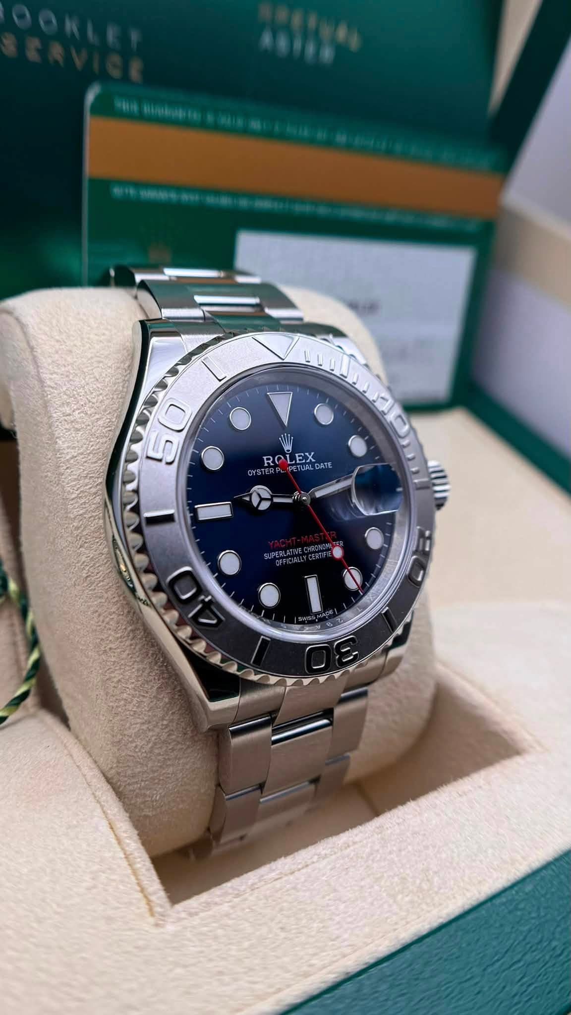 May be an image of wrist watch and text that says 'ROLEX ROLEX D 50 5 I ーー 40'