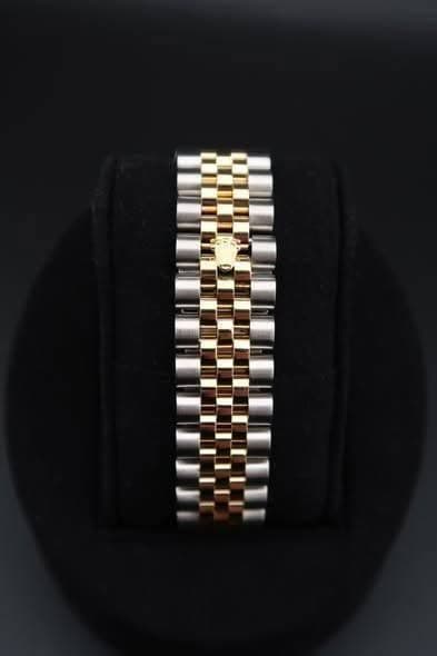 May be an image of jewelry