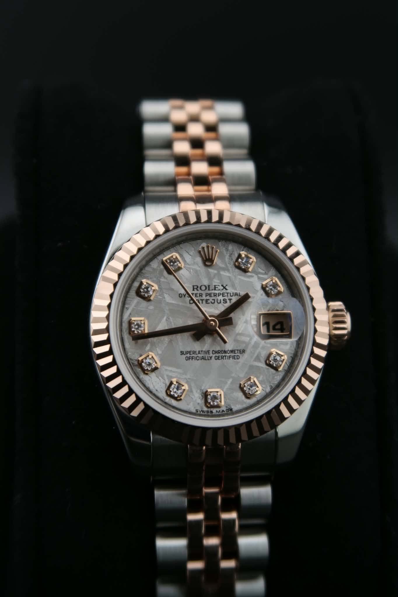 May be an image of wrist watch and text that says 'ROOPERPETUAL ROL ROLEX EX ITEJUST UST o OFFICIALLYCERTIFIED SUPERLATIVECHRONONETER SUPERLATI OFFICIALLY CERTIFIED । 神 ล'