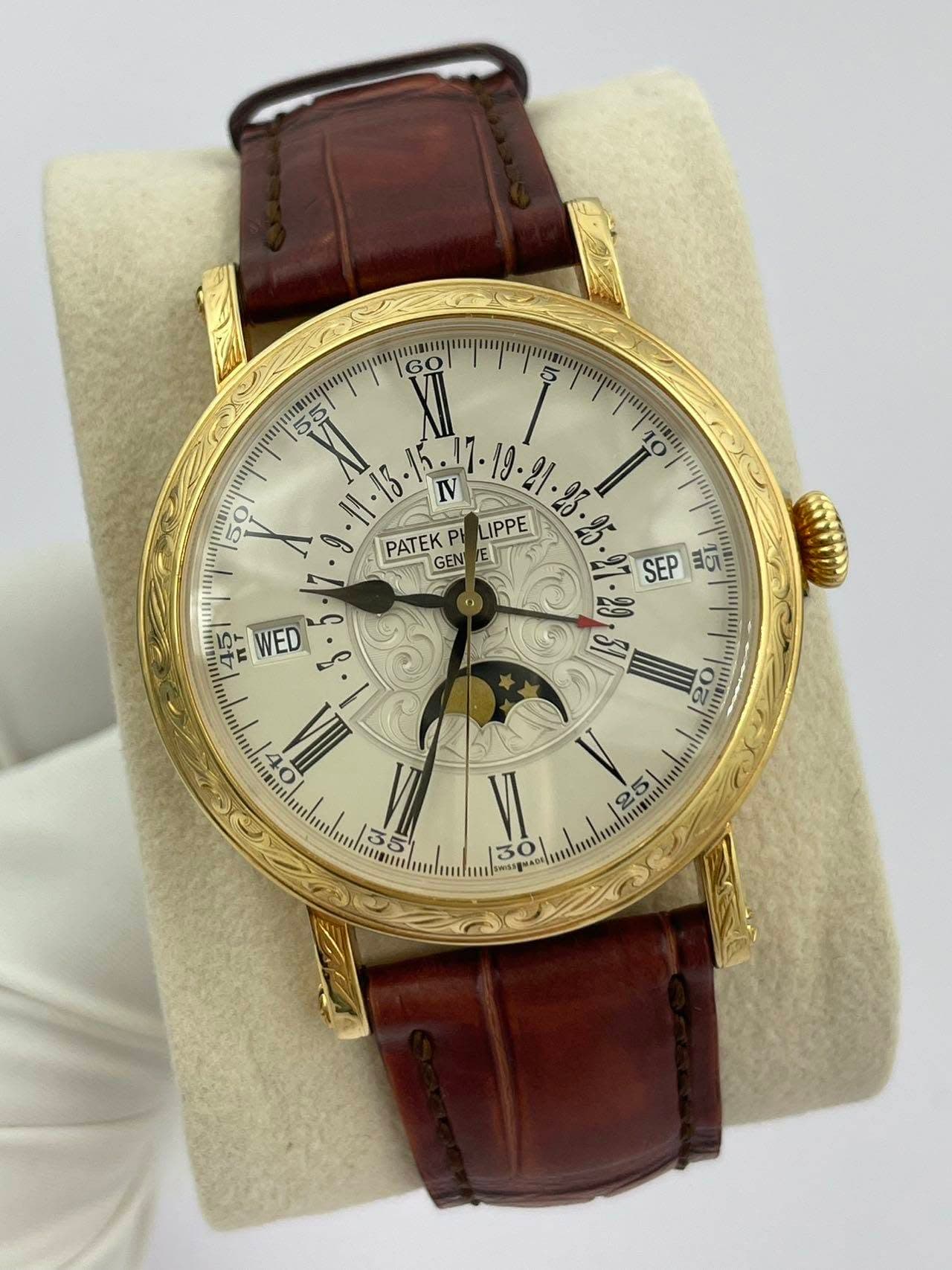 May be an image of wrist watch and text that says '60 月月 So HINU . IV PATEK PH PH LIPPE GEN EN 9 I SEP T त 드 WED ' SmanguADA'