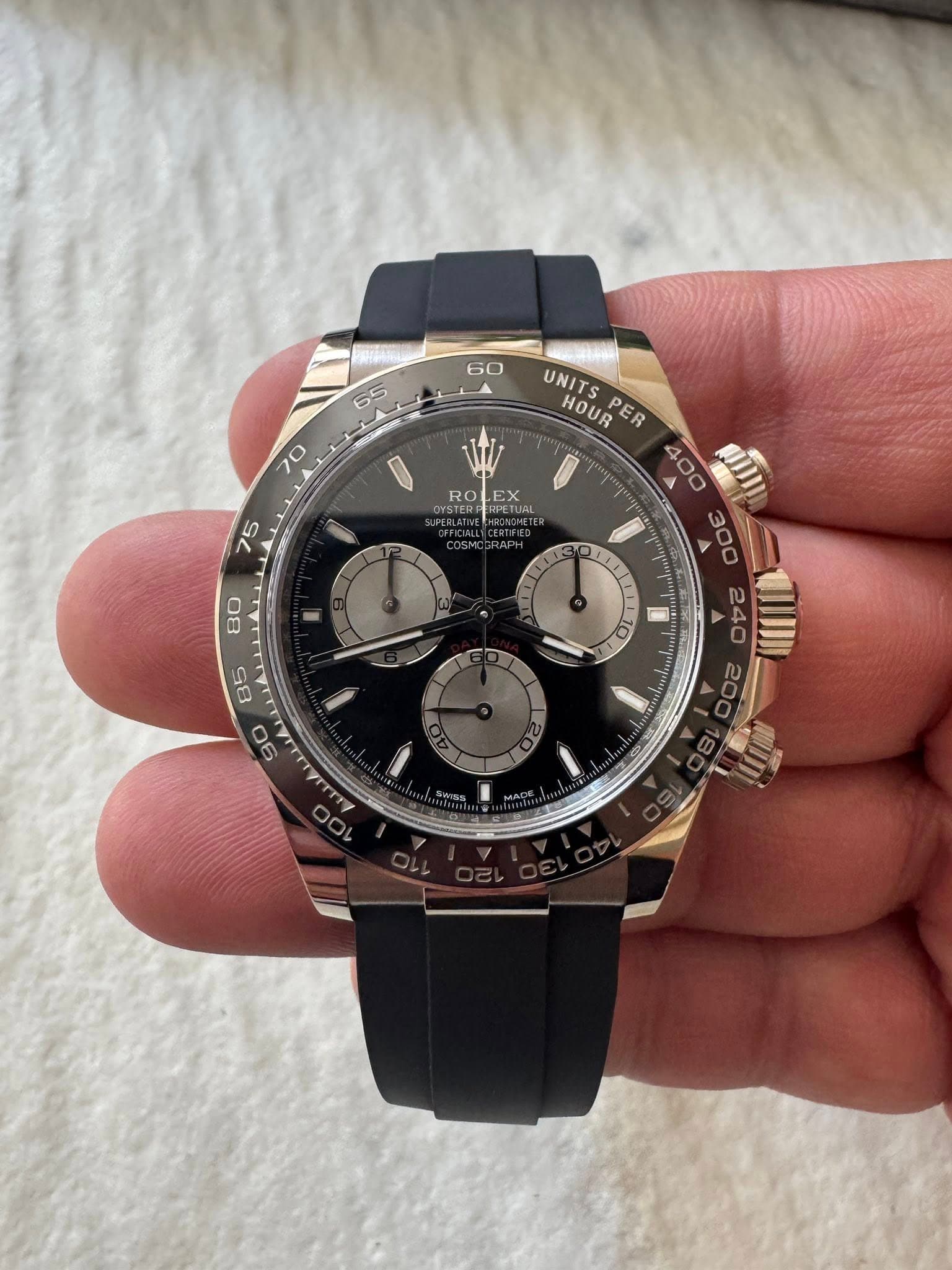 May be an image of wrist watch and text that says '60 65 70 ROLEX EX YSTER RO PETUAL 者 TUAL 75 8 กรรุณ 80 UNITS HOUR PER 4 400 MII 300 I O ኢማም A 240 200 ትዋ 85 0 O 100'