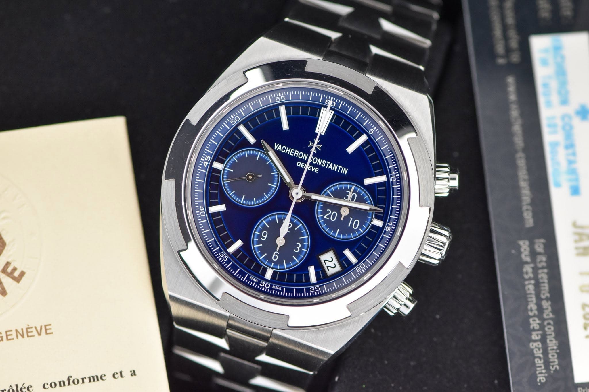 May be an image of wrist watch and text that says '50 50 eD 5" VACHERON D GENEVE GEN EVE ONSTANTIN 00 橙 ١ ริผ ከት TGt つ MADE ENÈVE Alée conforme et a pour for lestermesdelagarantie.…