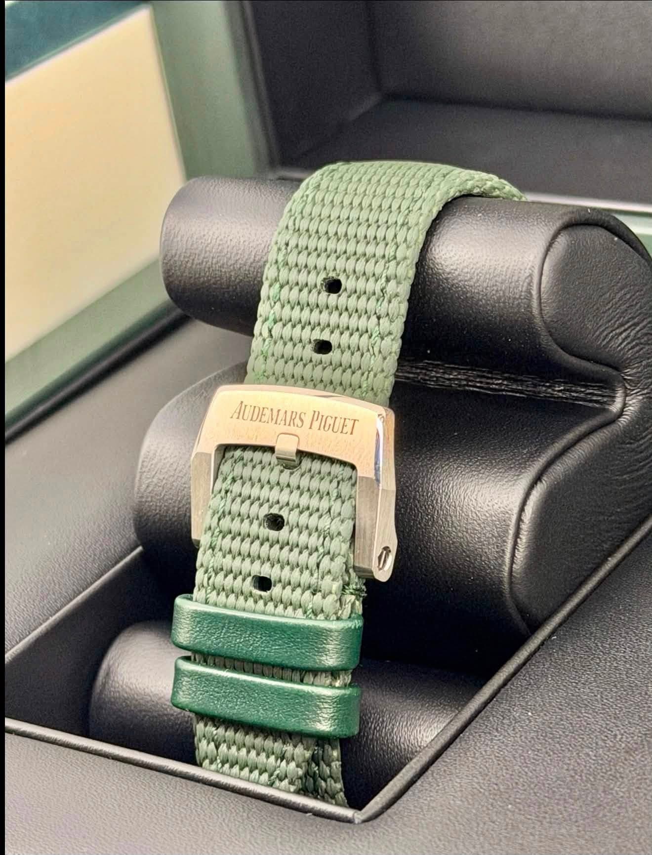 Audemars Piguet CODE 11.59 Automatic, photo 3