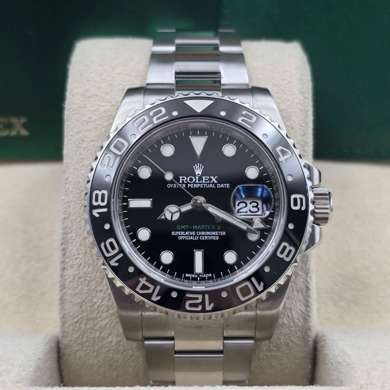 May be an image of wrist watch and text that says '22 ٥ 2 2 ROLEX EX ROL OYSIER PERPETUAL SIERPERPETUALDATE DATE SUPERLATIVE CHRONONET SUPERLETECHROMONETI ER FFICIALLY CERTIFIED…