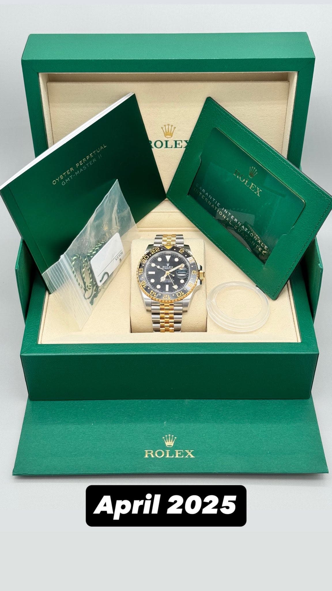 May be an image of wrist watch and text that says 'OLE ULEX WLEX ONTERNATIORALE • C S Y 안스과 D daーー ROLEX April2025 April 2025'