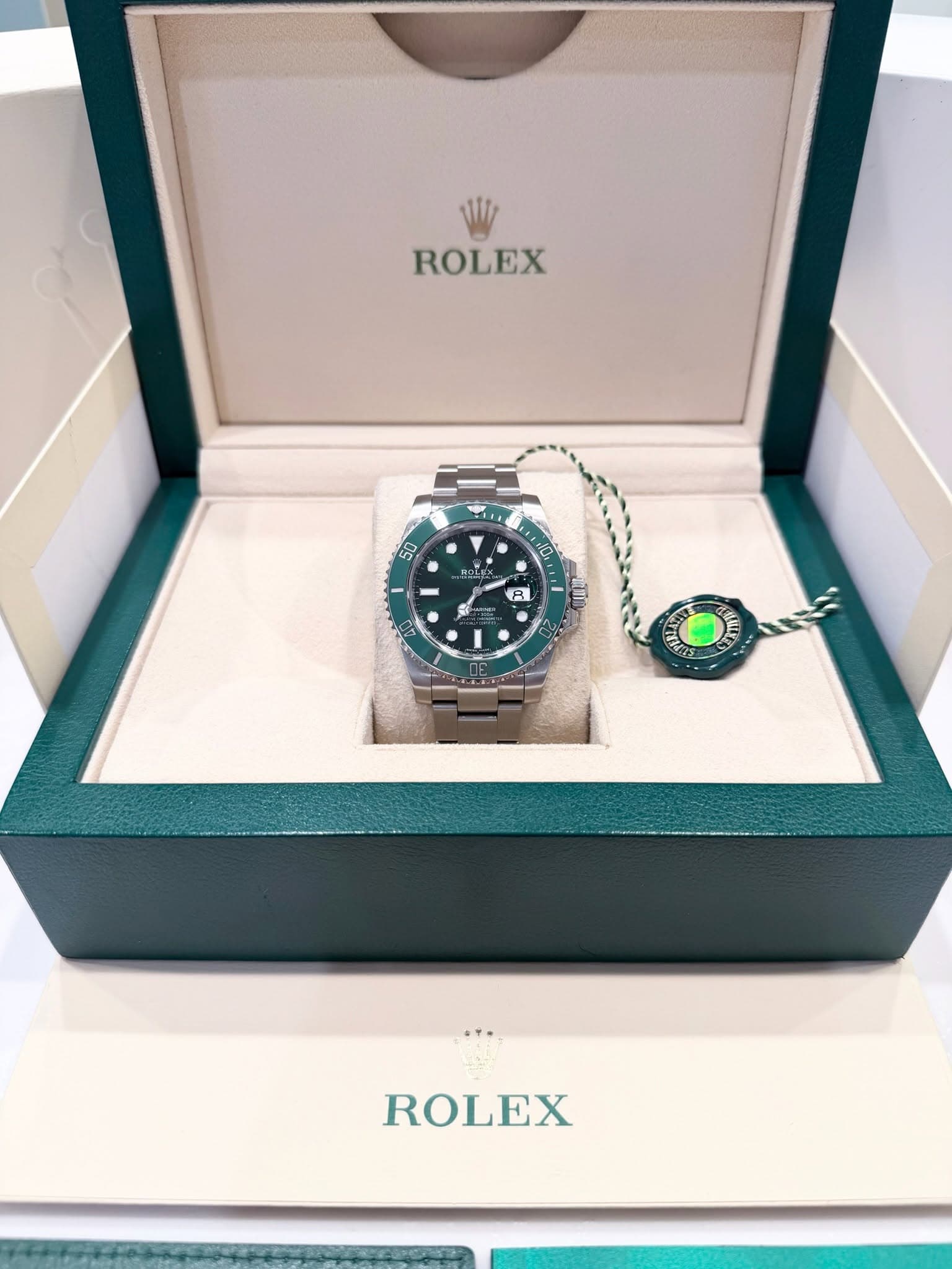 May be an image of text that says 'ROLEX 50 n no น้ นปด i0 B ROLEX'
