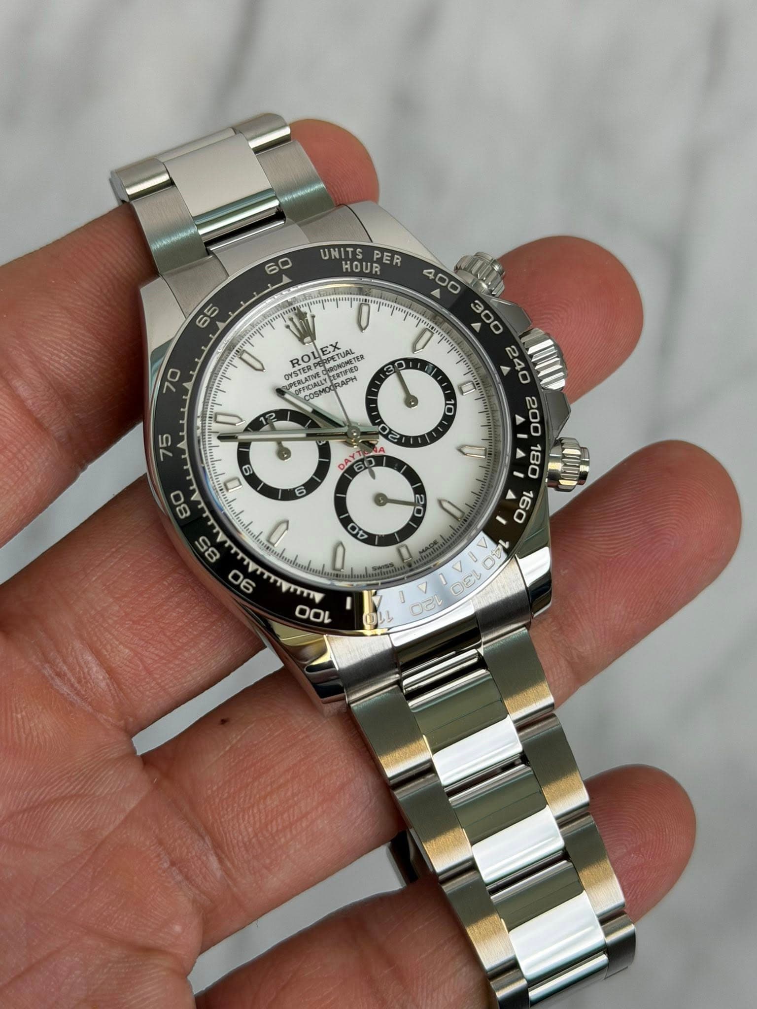 May be an image of wrist watch and text that says '60 HOUR UNITSPE PER 65 0 ROLEX MATe RONOHETE Ma RAPH RAPH PERLATIVE STERPERPETUAL EX COSMO D M 9 DAYY ០ា 3EL deY つこう'
