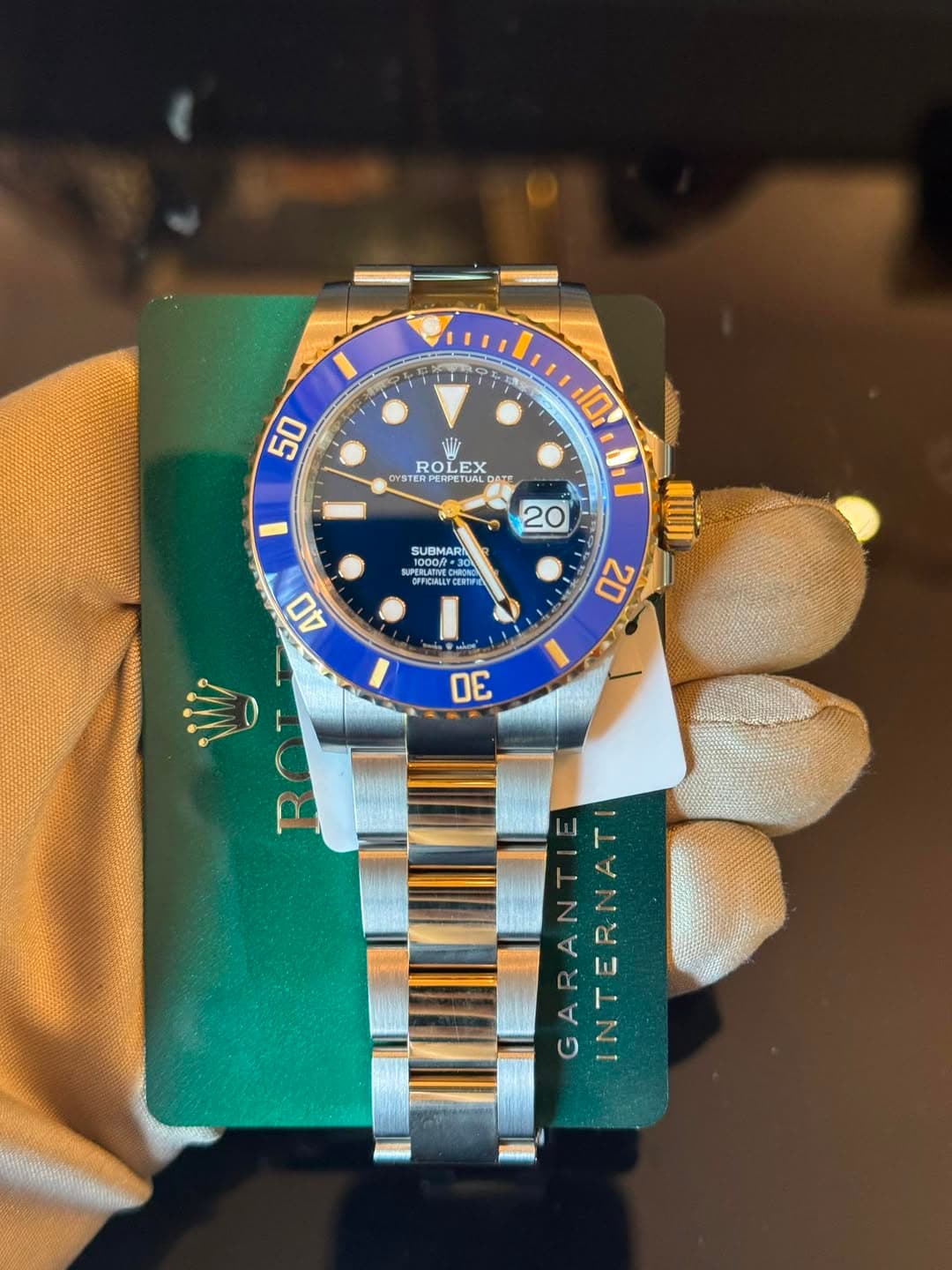 May be an image of wrist watch and text that says 'የጽት 50 10 WSTERPERPETUAL RPETUAL DATE TERP ROLEX ROL EX OYSTERF SUBMAR SUBMARI SUPERLATNE 1000R CEROALLY CERTIFIC SONN'