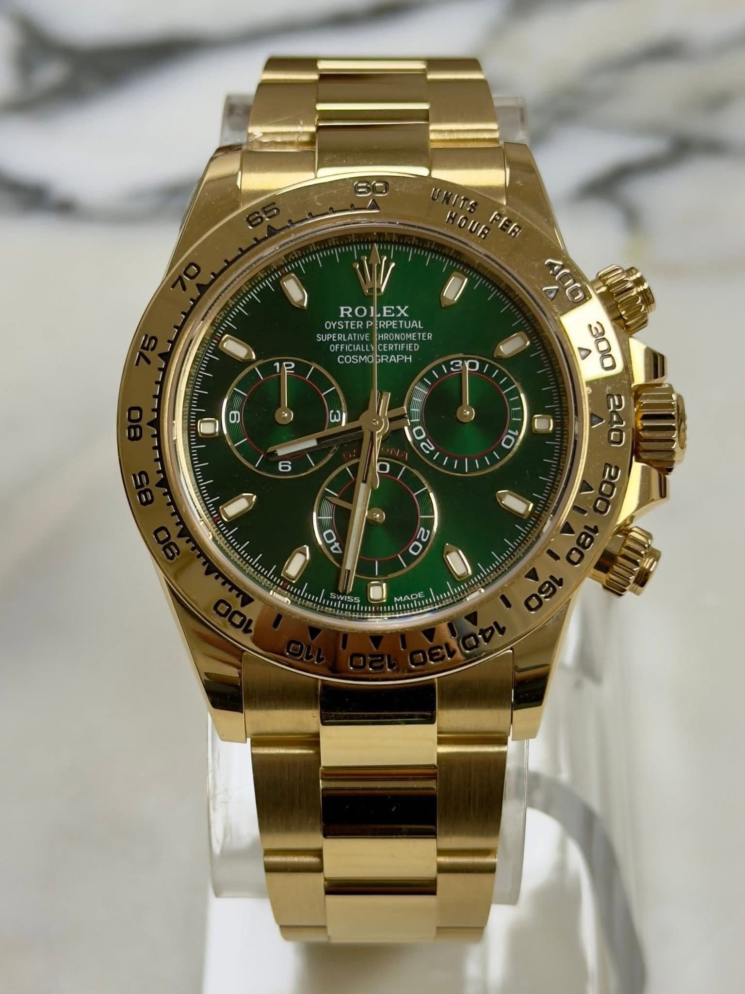 May be an image of wrist watch and text that says '32 ROLLEX OYSTERPI TUAL SUPERLATIVENGIONOMETE UNITS HOUI: HomAEb HOUE FER ส P COSMOGRAPH 3 က ) ώι x) 6 0 2 D יוניייןיי o D O…