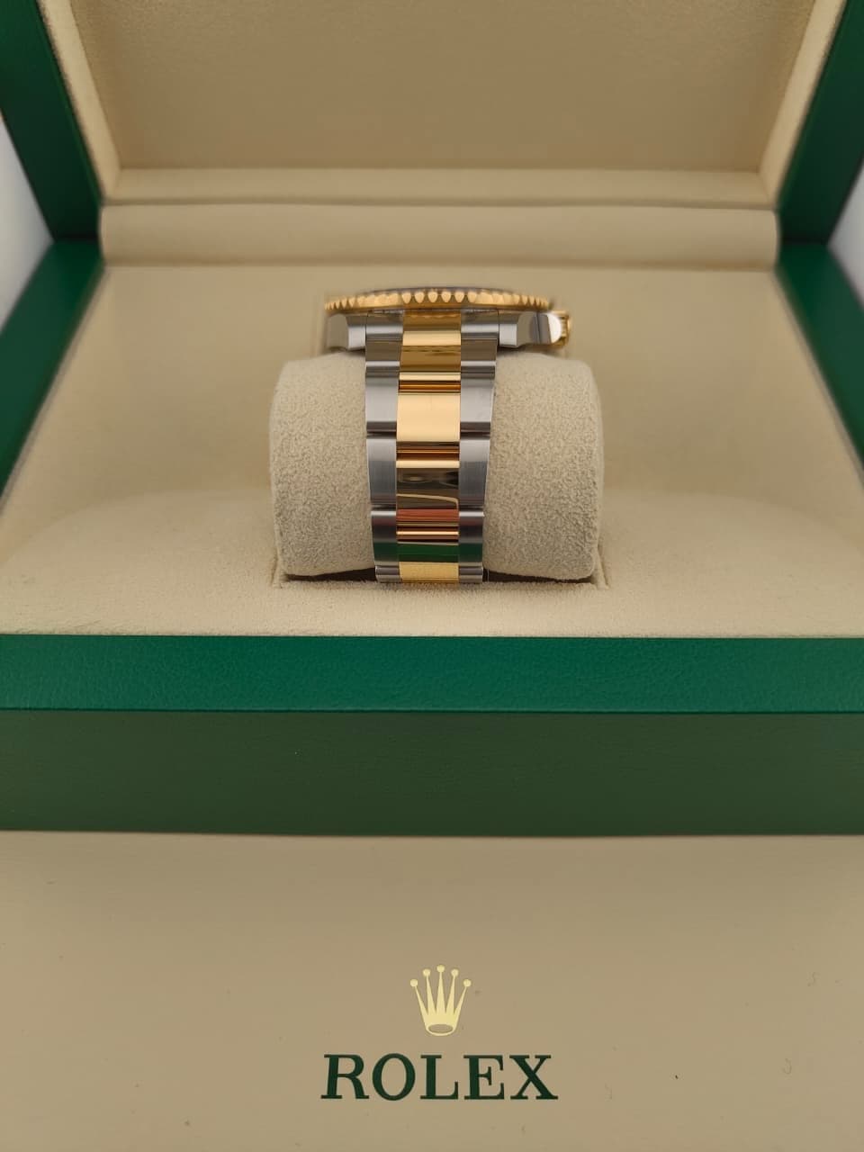 May be an image of wrist watch and text that says 'ROLEX'