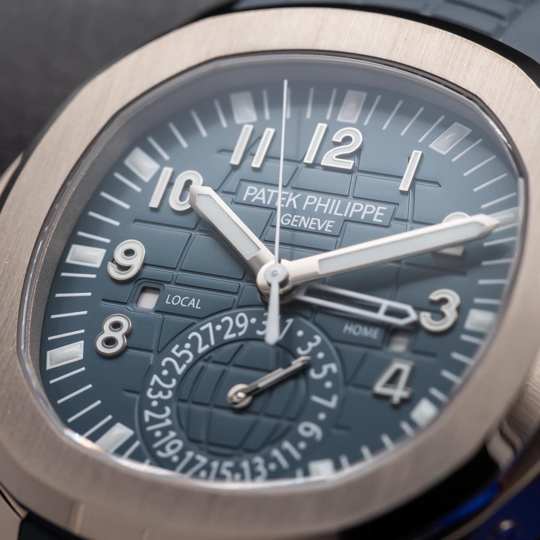 Patek Philippe Aquanaut Travel Time 40.8