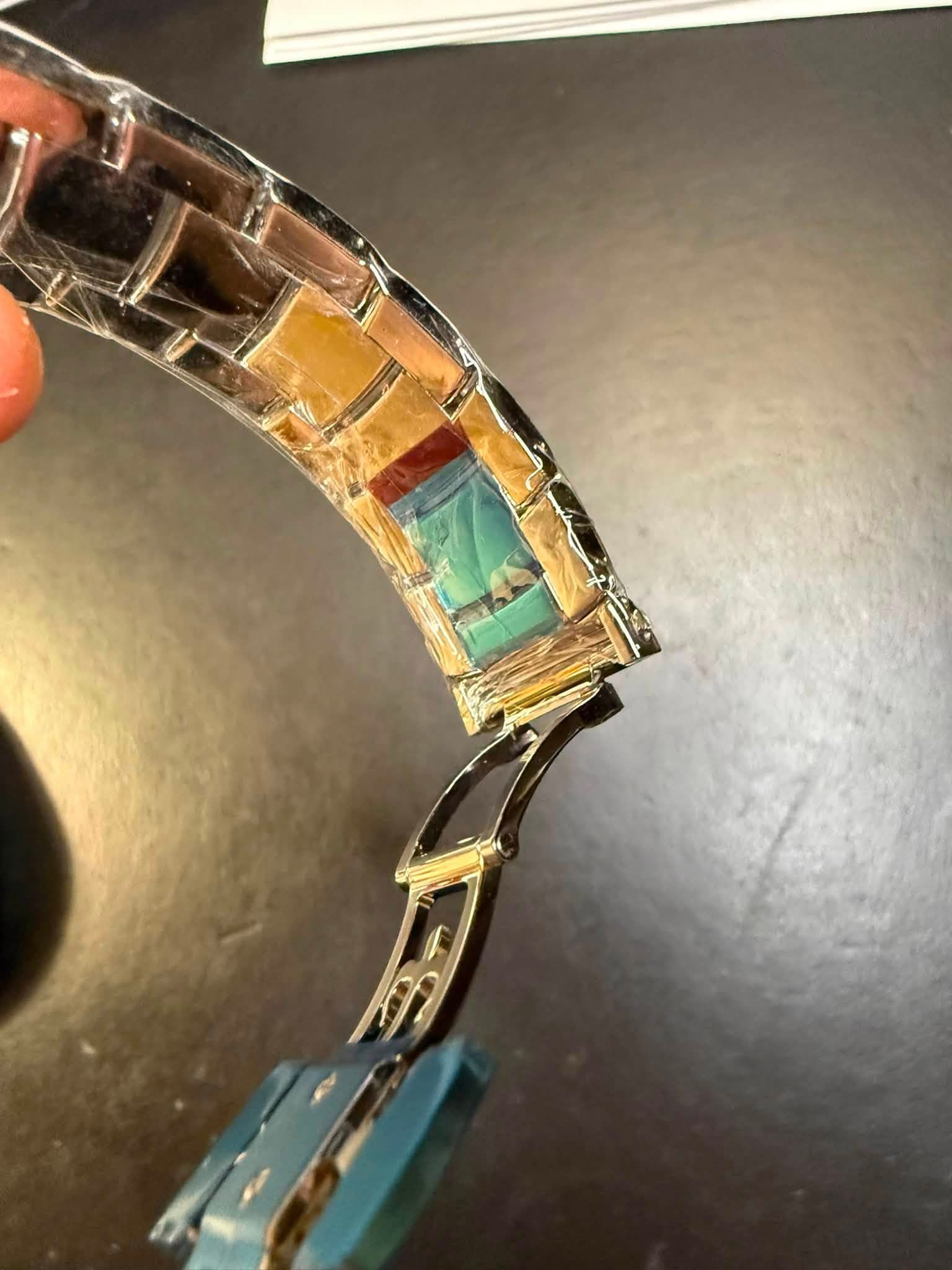May be an image of jewelry