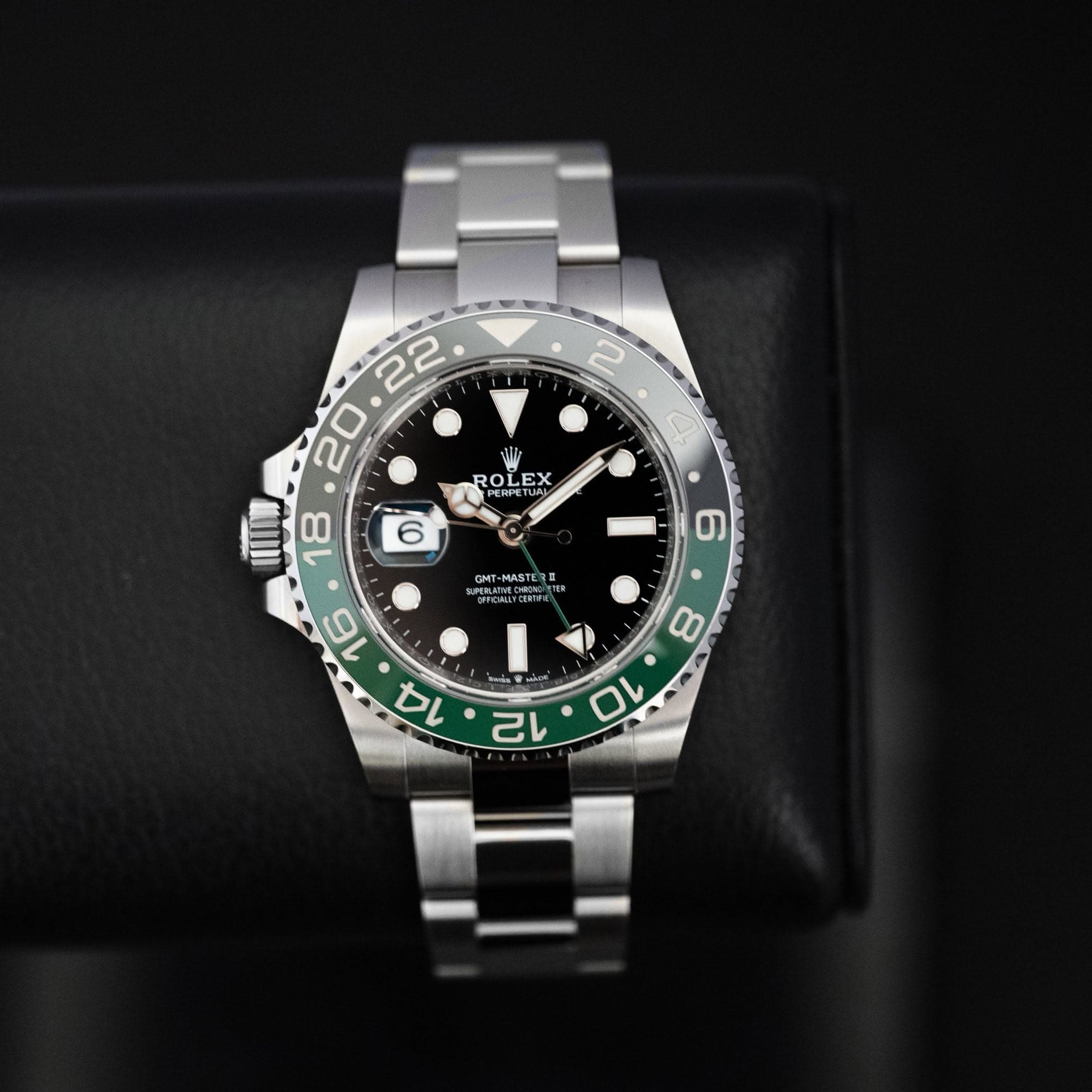 May be an image of wrist watch and text that says '2 ROLEX EX F EX ROL LRI IIII GNT CHT MASTER ES D A eK TCENT C '