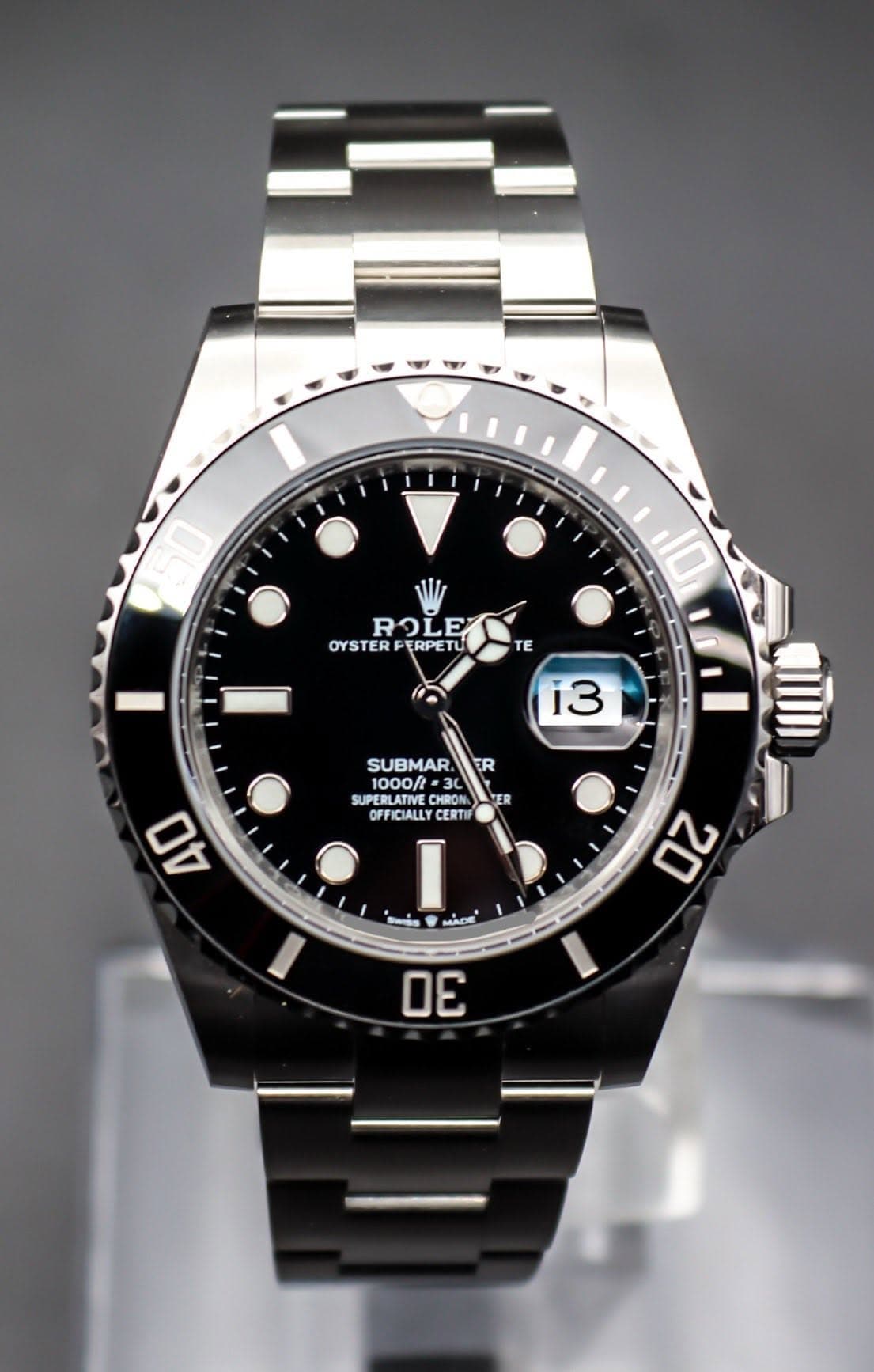 May be an image of wrist watch and text that says '5日 ROLEX OYSTER ERPETU OYSTERFERPETU TU 10 TE i3 R SUBMAR. 1000ft SUPERLATIVE CHRON OFFICIALLY CERTI ER IIII 40 at سمد 20 I…