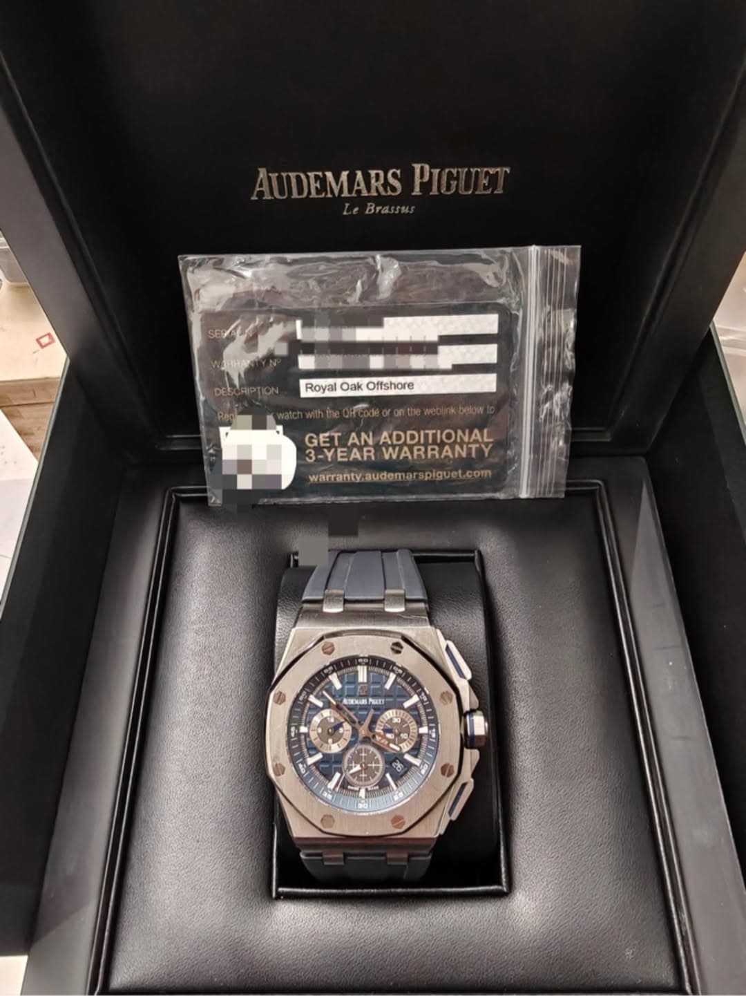 May be an image of wrist watch and text that says 'JDEMARS PIGUET PI Royal RoyalOakOffshore Oak Offshore GETAN GETANADDITIONAL AN ADDITIONAL 3-YEAR 3-YEARWARRANTY WARRANTY…