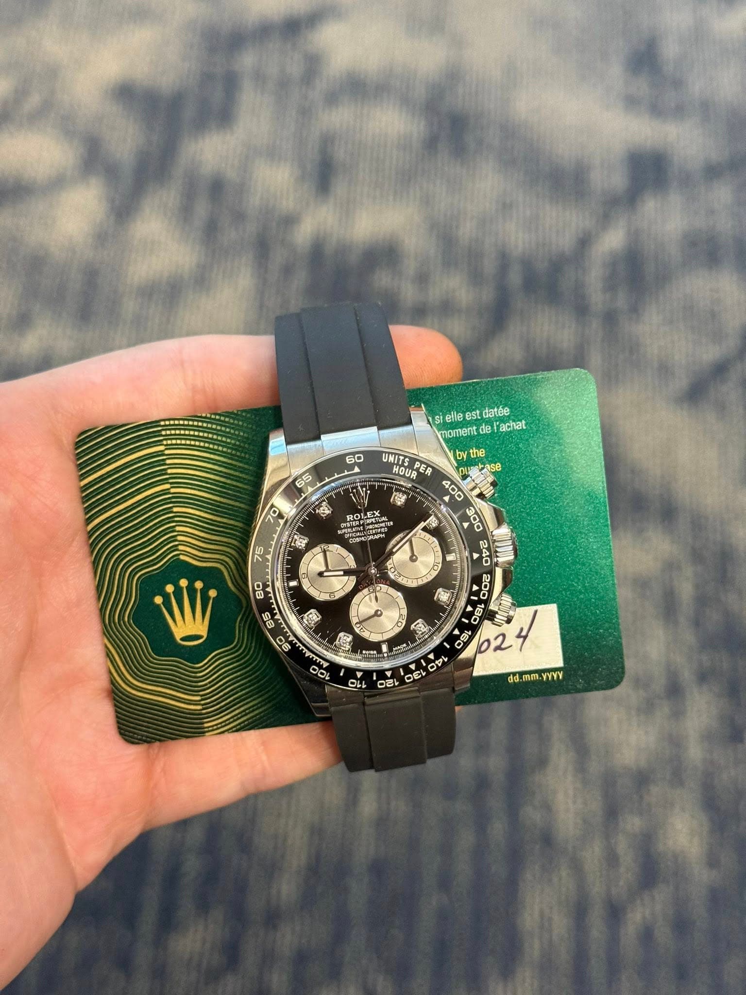 May be an image of wrist watch and text that says '60 He datée moment achat by bythe ASB 55 70 ل 75 UNITS HOUR PER שדין ማ 08 190 口さん 05 OC D 80 85 O き 安 ۲ 2 L 知 ွေတာ O O oO O dd…