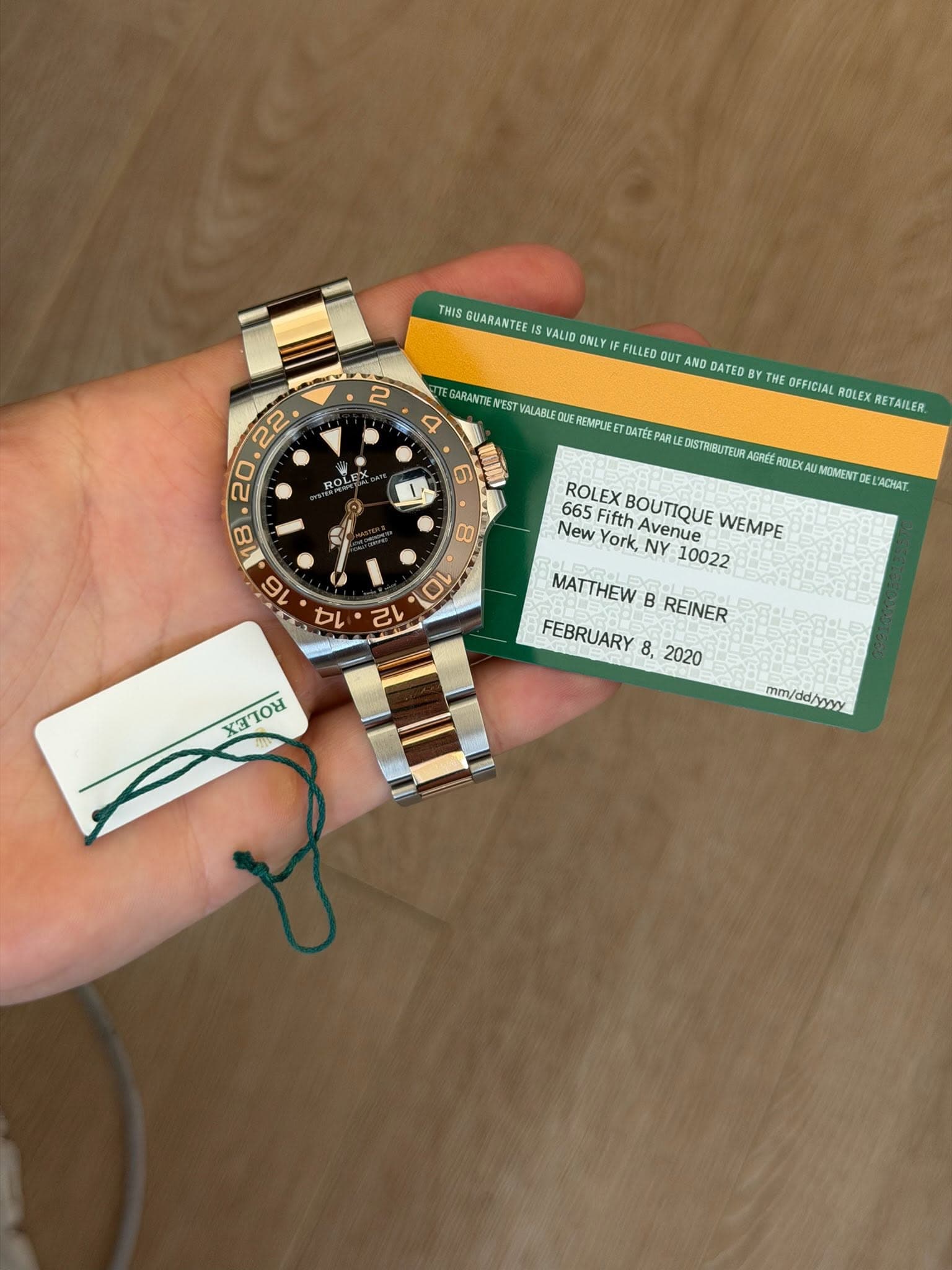 May be an image of wrist watch and text that says 'THIS GUARANTEE EIS VALID ONLY FILLED 2 AND DATED ROL THE OFFICIAL ROLEX RETAILER. GARANTI NEST VALABLED ER REMPLIE DATEE PARLE…