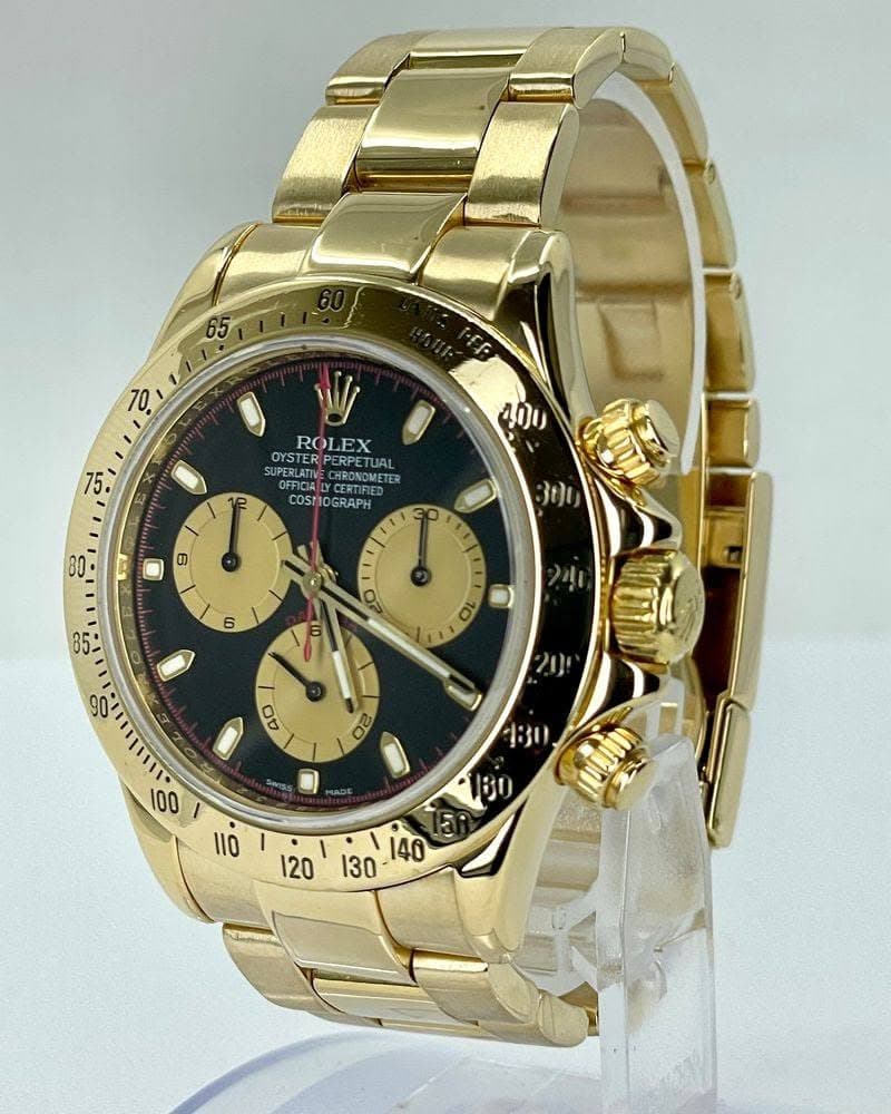 May be an image of wrist watch and text that says '05 0 ى w ROLEX OYSTER SUPERLATIV E LENES CHRONOMETER COSTIOGRAPH a0u 00 の O ! 00 02 اس 130 BHRS S 140'