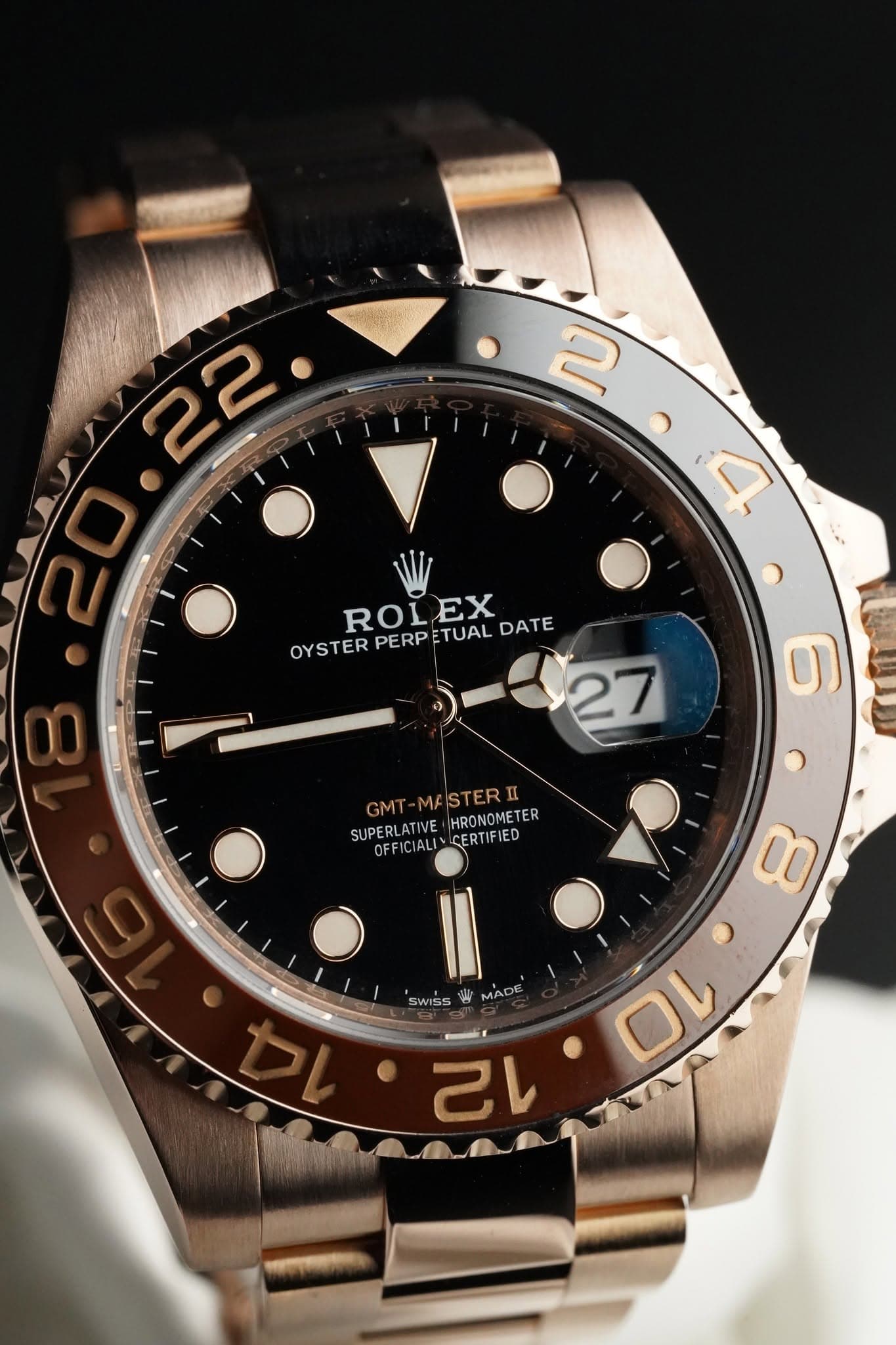 May be an image of wrist watch and text that says '2 ROL ROLEX EX OYSTER PERPETUAL OYSTERPERPETUALDATE PERP TUAL DATE 27 ത GMT MASTERI SUPERLATIVE HRONOMETER…