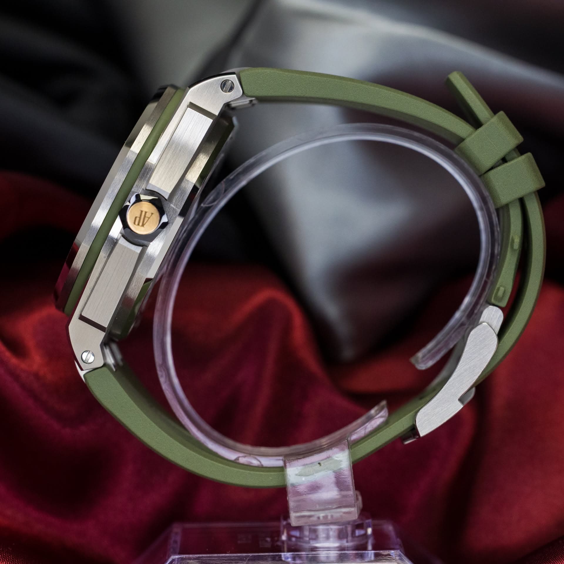 Audemars Piguet Royal Oak Offshore Diver, photo 2