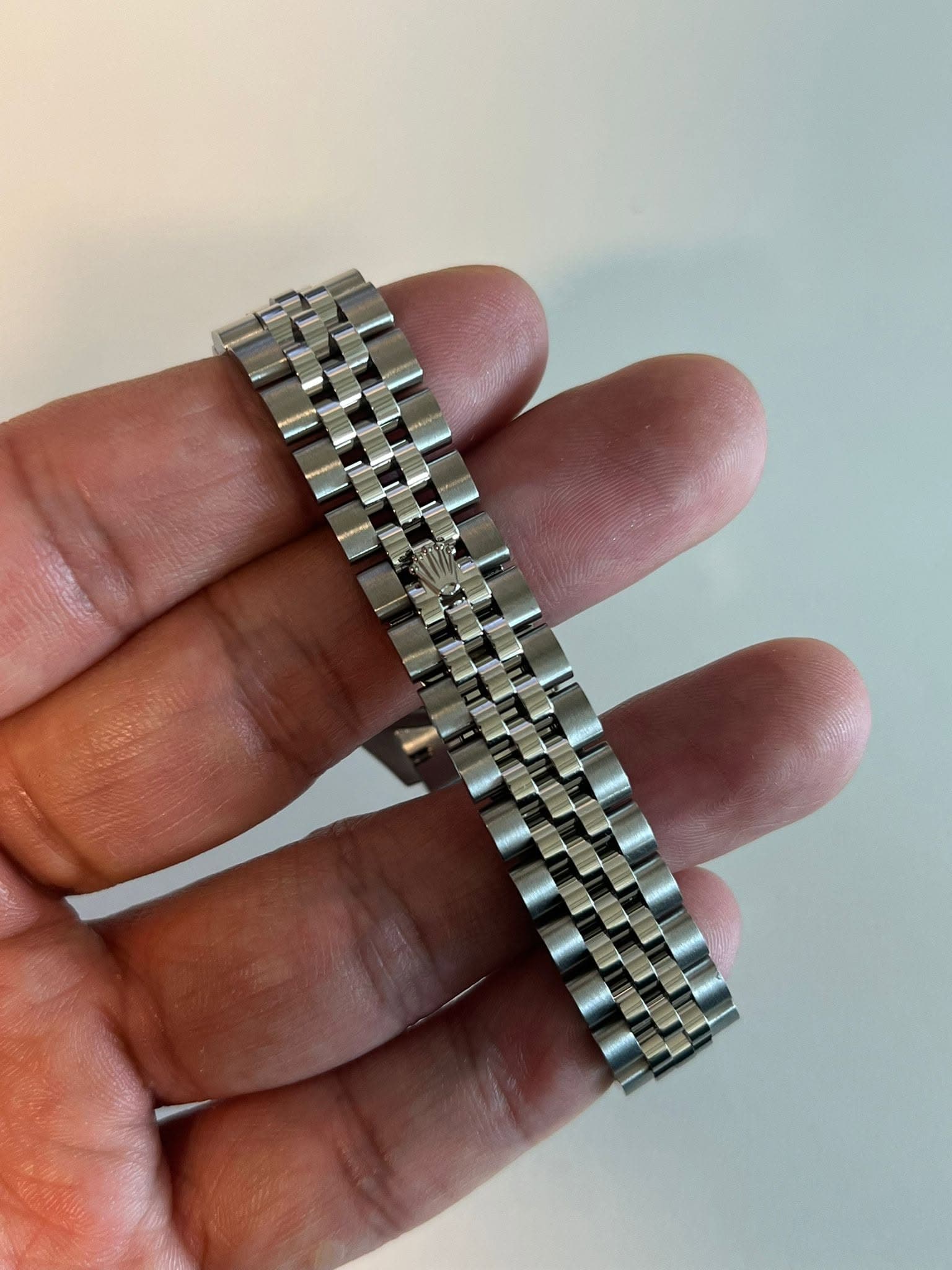 May be an image of digital watch