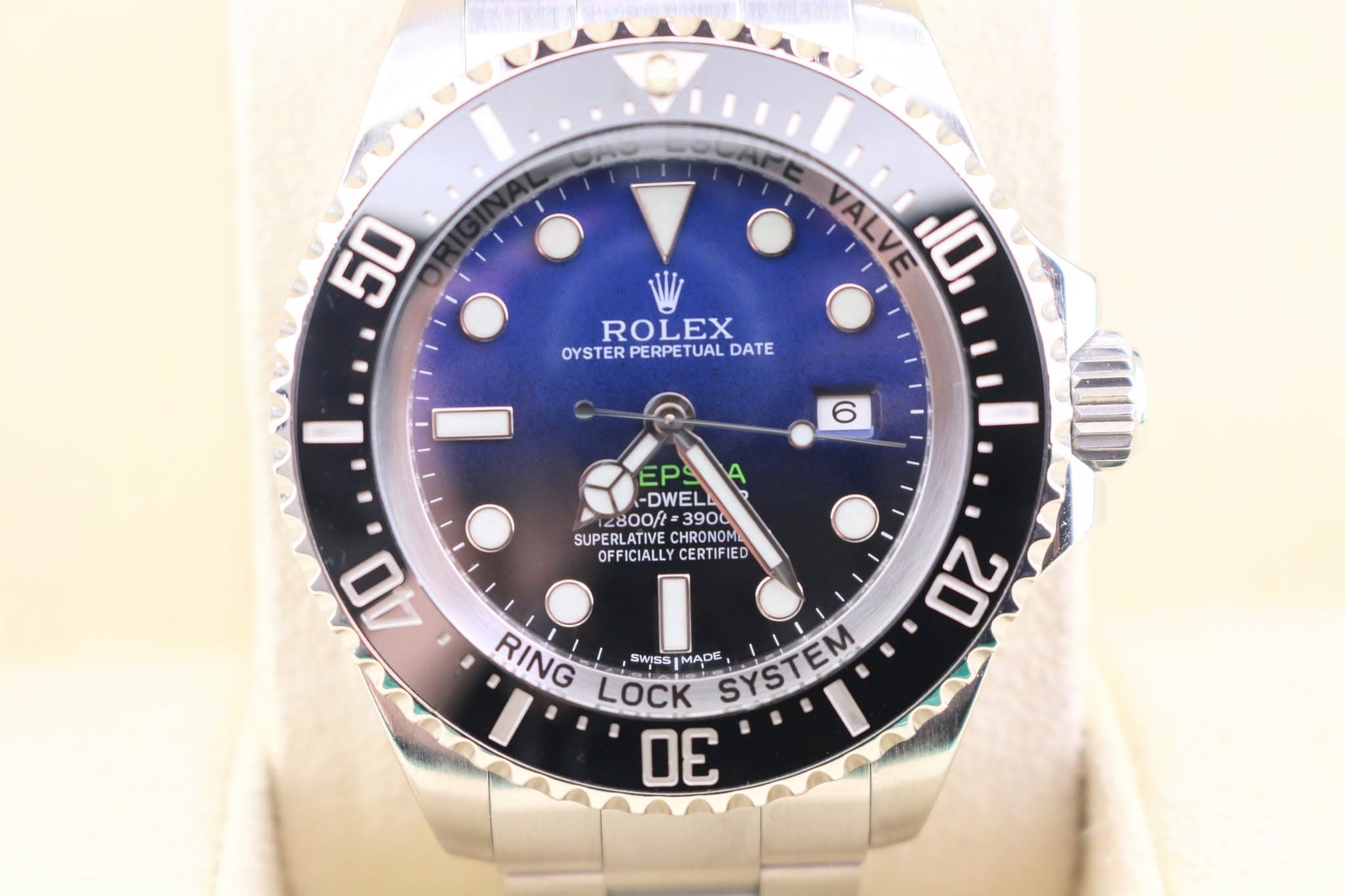 May be an image of wrist watch and text that says '50 VALVE 10 ROLEX OYSTER OYSTERPERPETUALDAT PERPETUAL DATE 6 A EPS -DWEL 2800ft SUPERLATIVE CHRONOML OFFICIALLY…