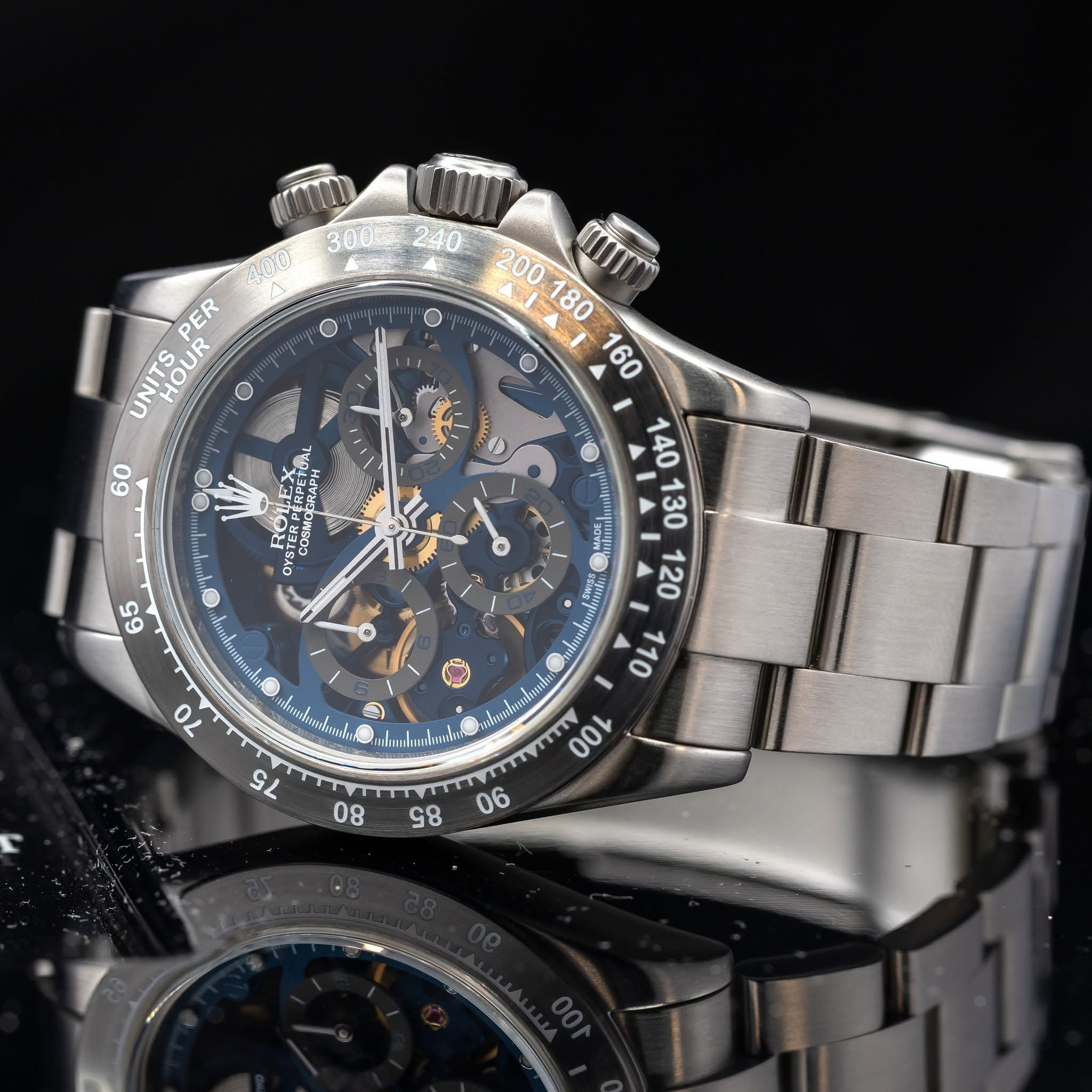 May be an image of wrist watch and text that says '308 M00 ER UNITS HOUR HO UR O IJ O 160 مفير 60 OO N .p YSTERP STERPERA GRAPH лл y I - 70 ఉ mlu.l 10 0 SL 100 08 E 98 06'