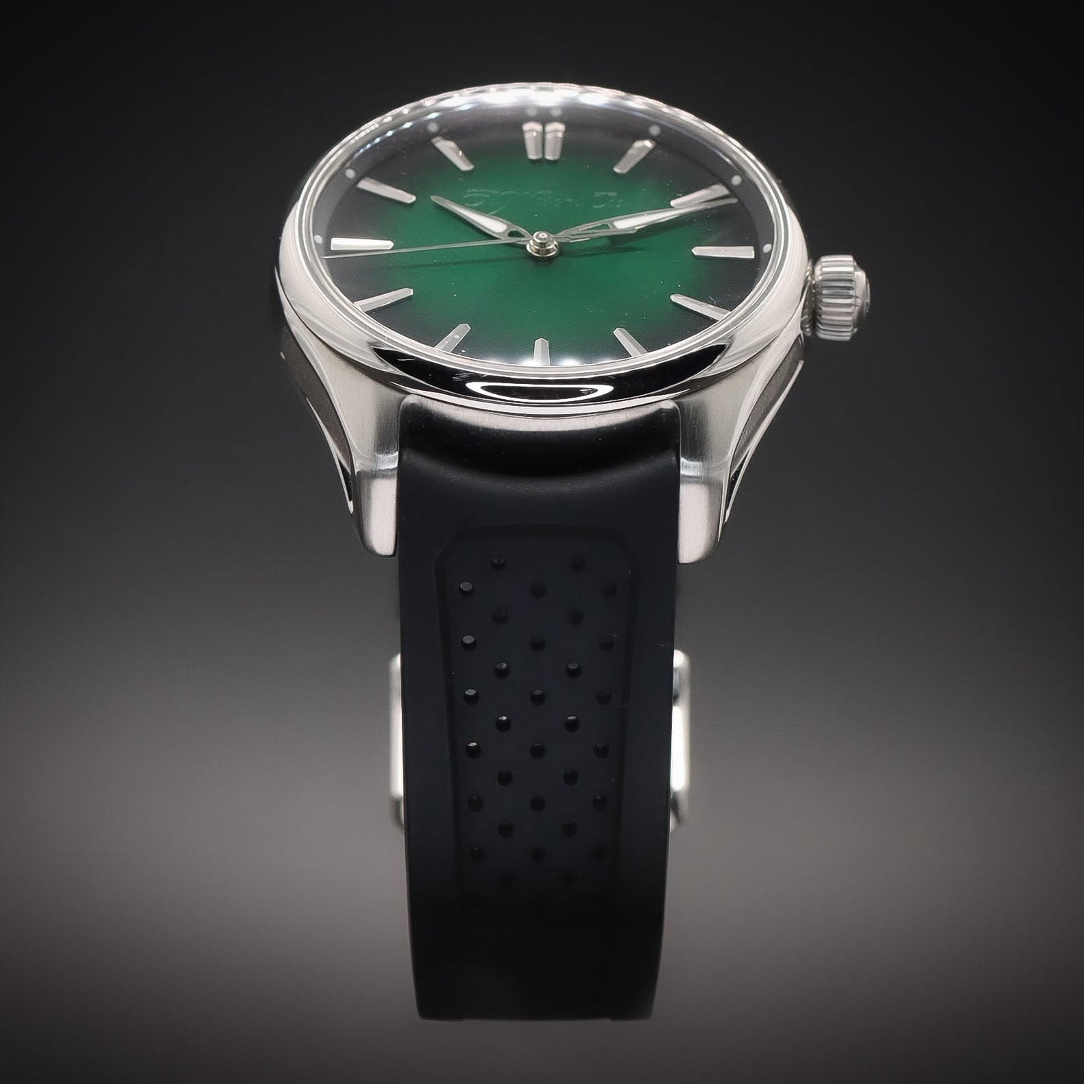 H. Moser & Cie. Streamliner and 1 more, photo 5